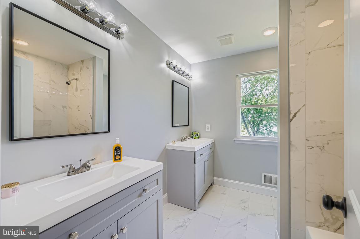 REISTERSTOWN - Residential