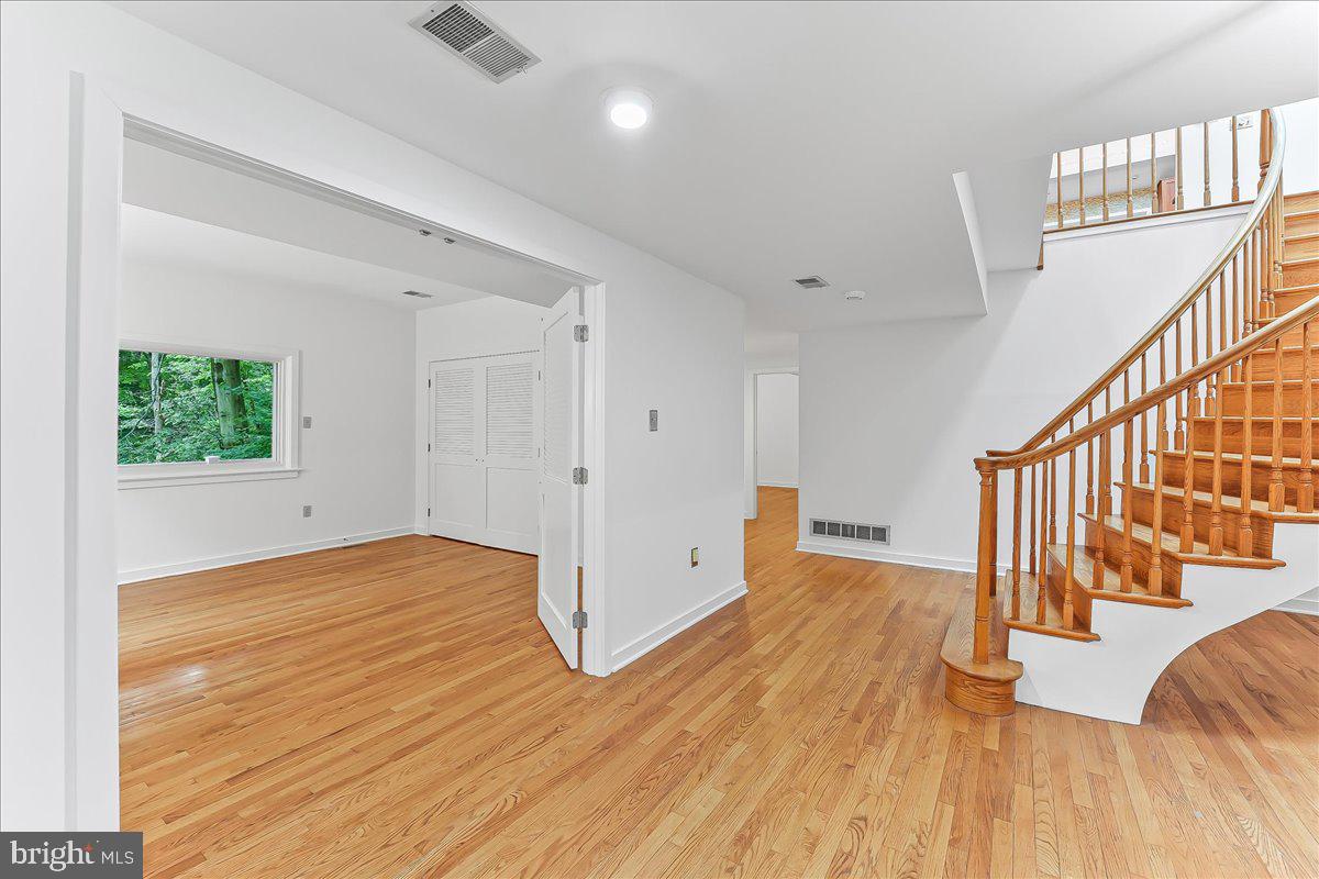 BROAD RUN - Residential