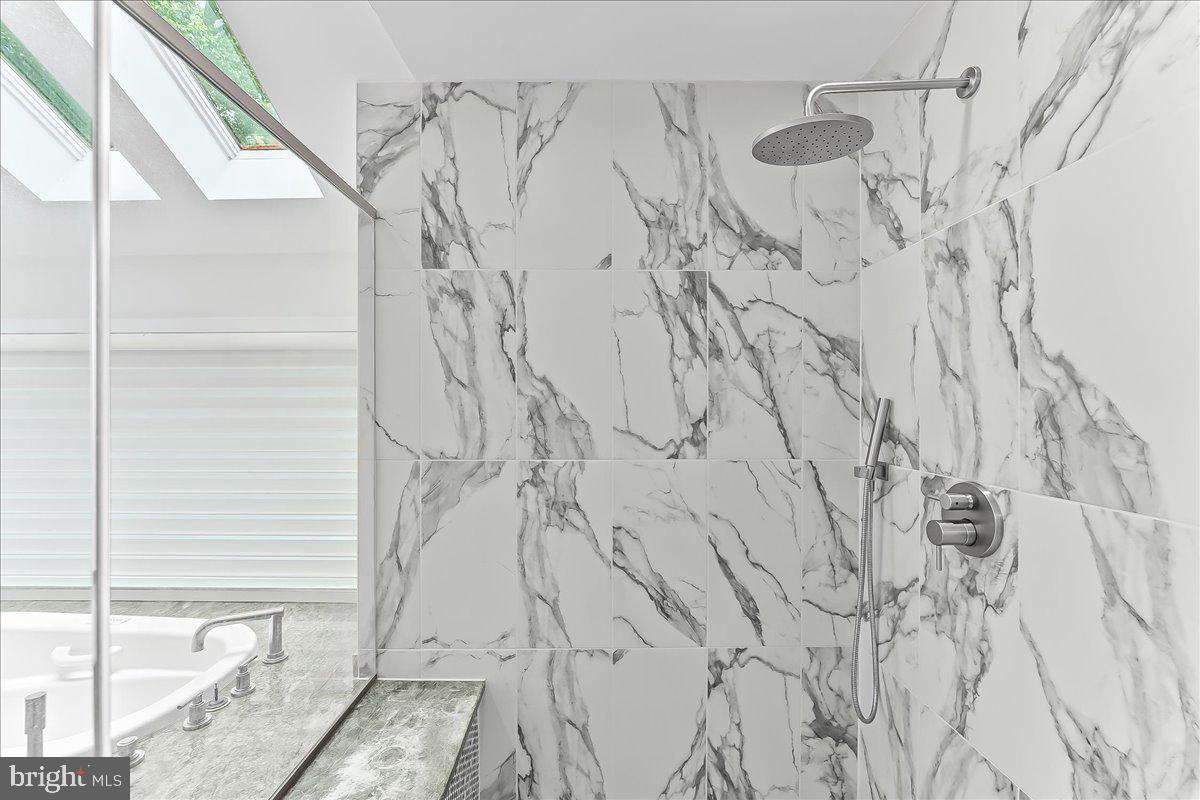 BROAD RUN - Residential