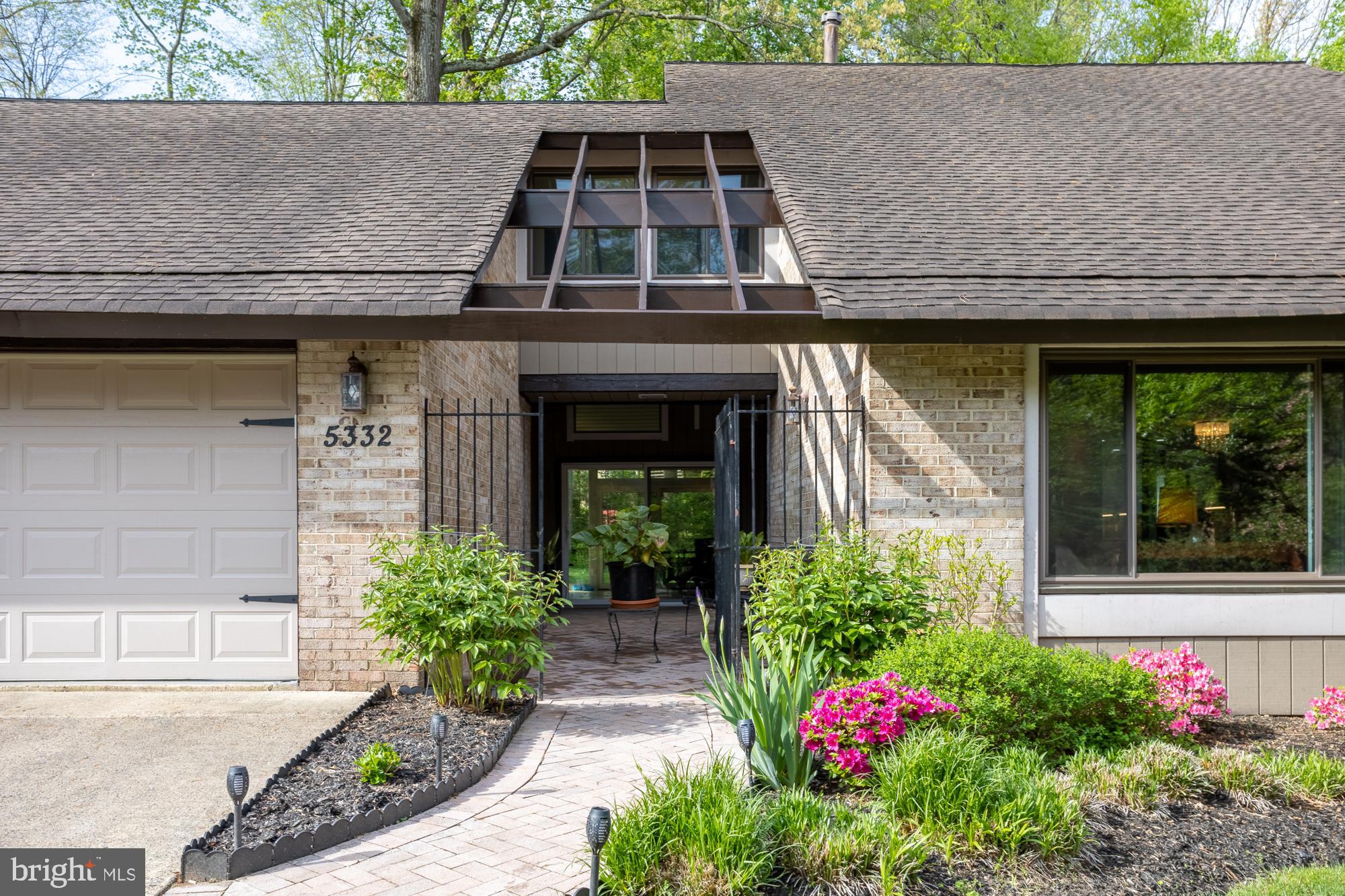 BONNIE BRAE - Residential