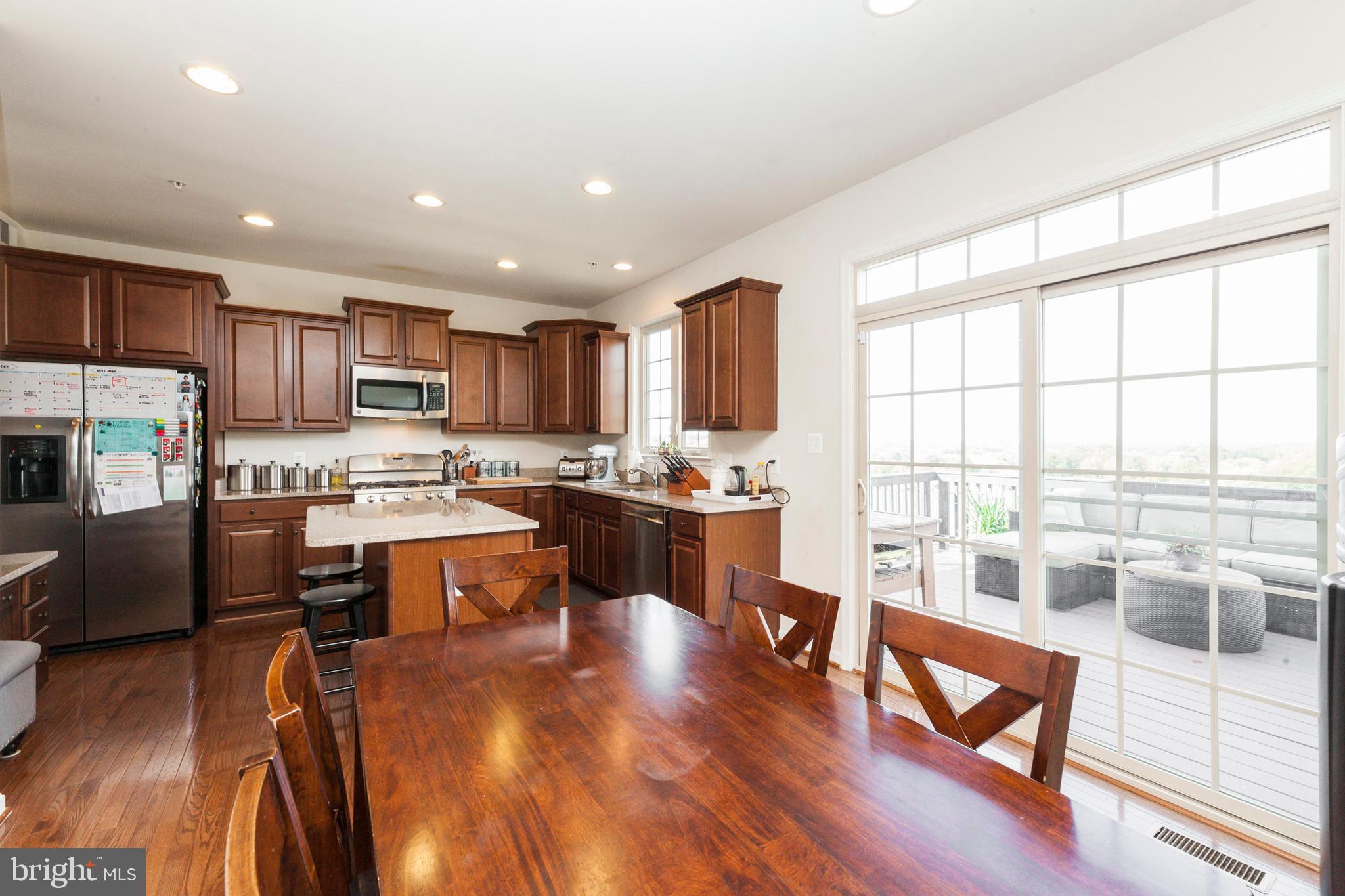 TANTALLON ON THE POTOMAC - Residential