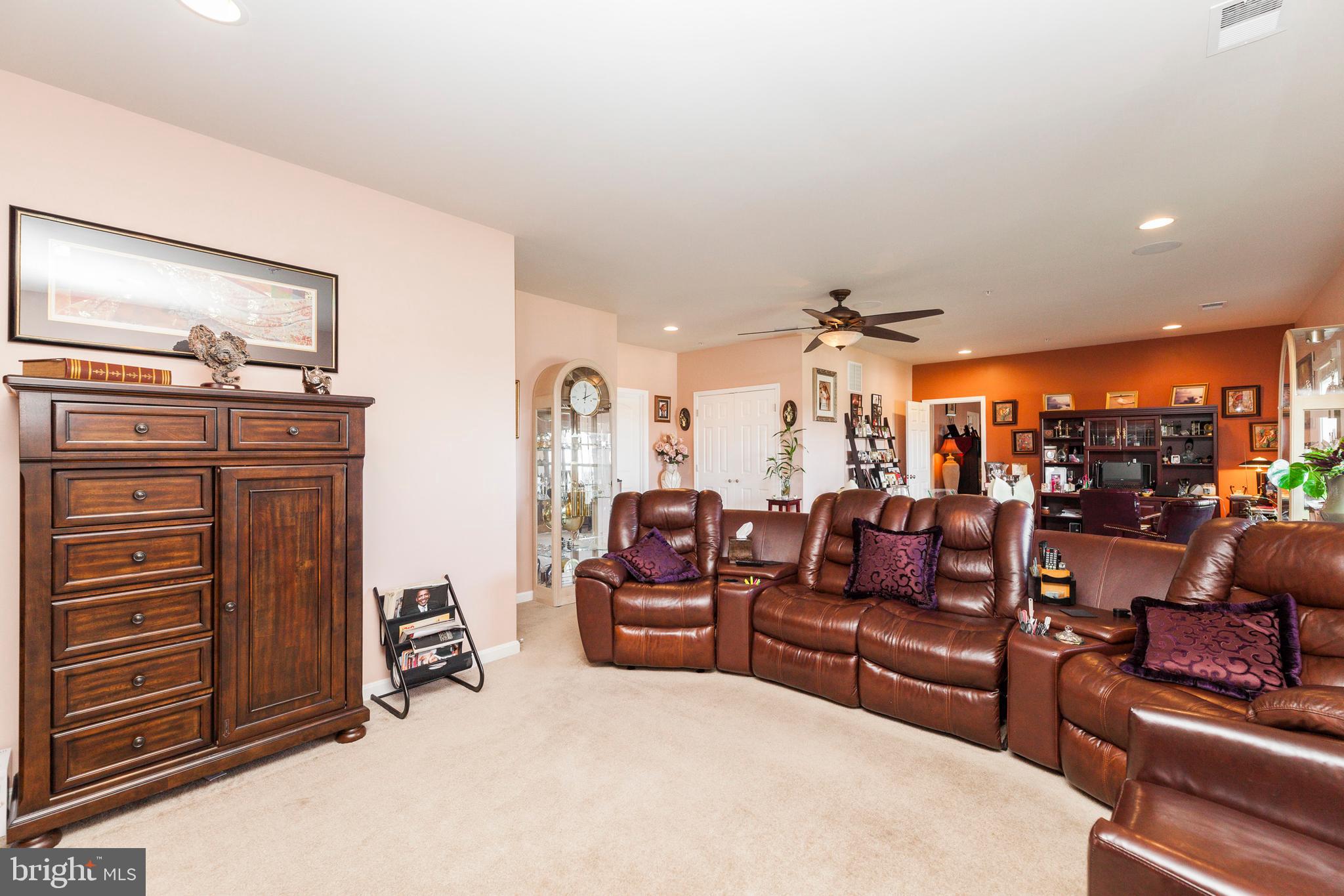 TANTALLON ON THE POTOMAC - Residential