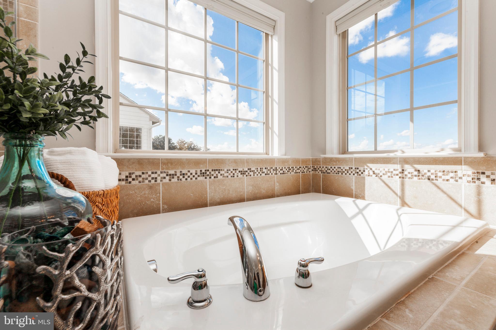 TANTALLON ON THE POTOMAC - Residential