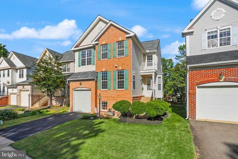8793 PARTRIDGE RUN WAY BRISTOW VA 20136