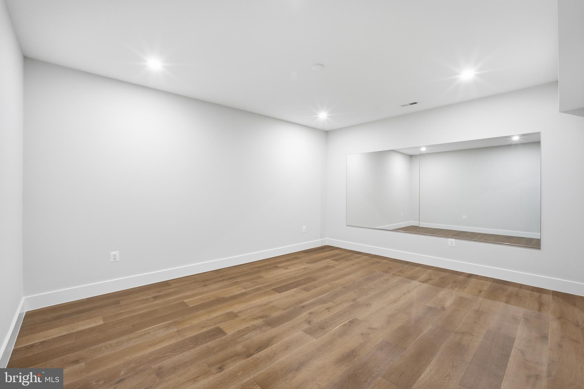 KENMORE FARMS - Residential