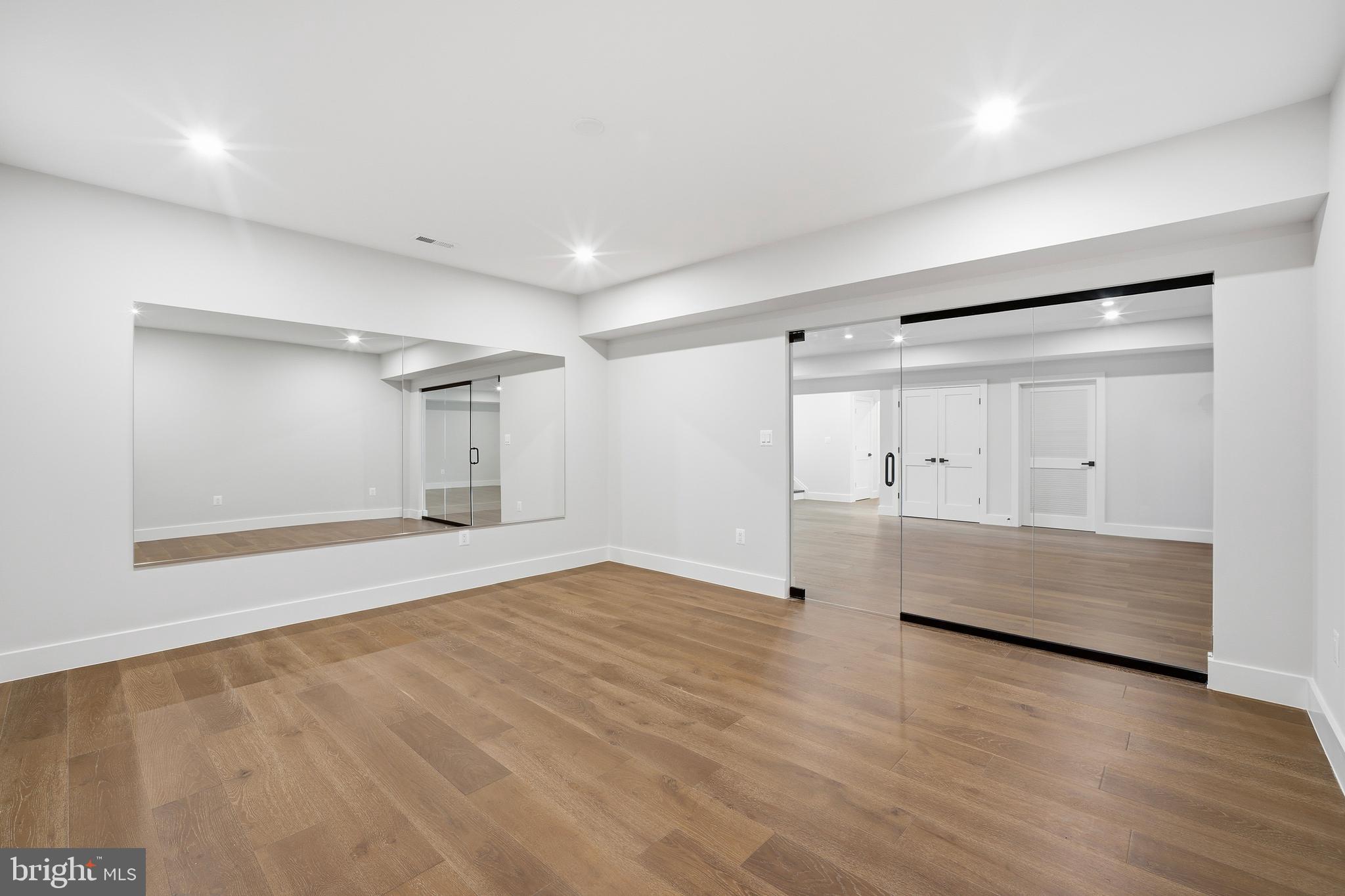 KENMORE FARMS - Residential