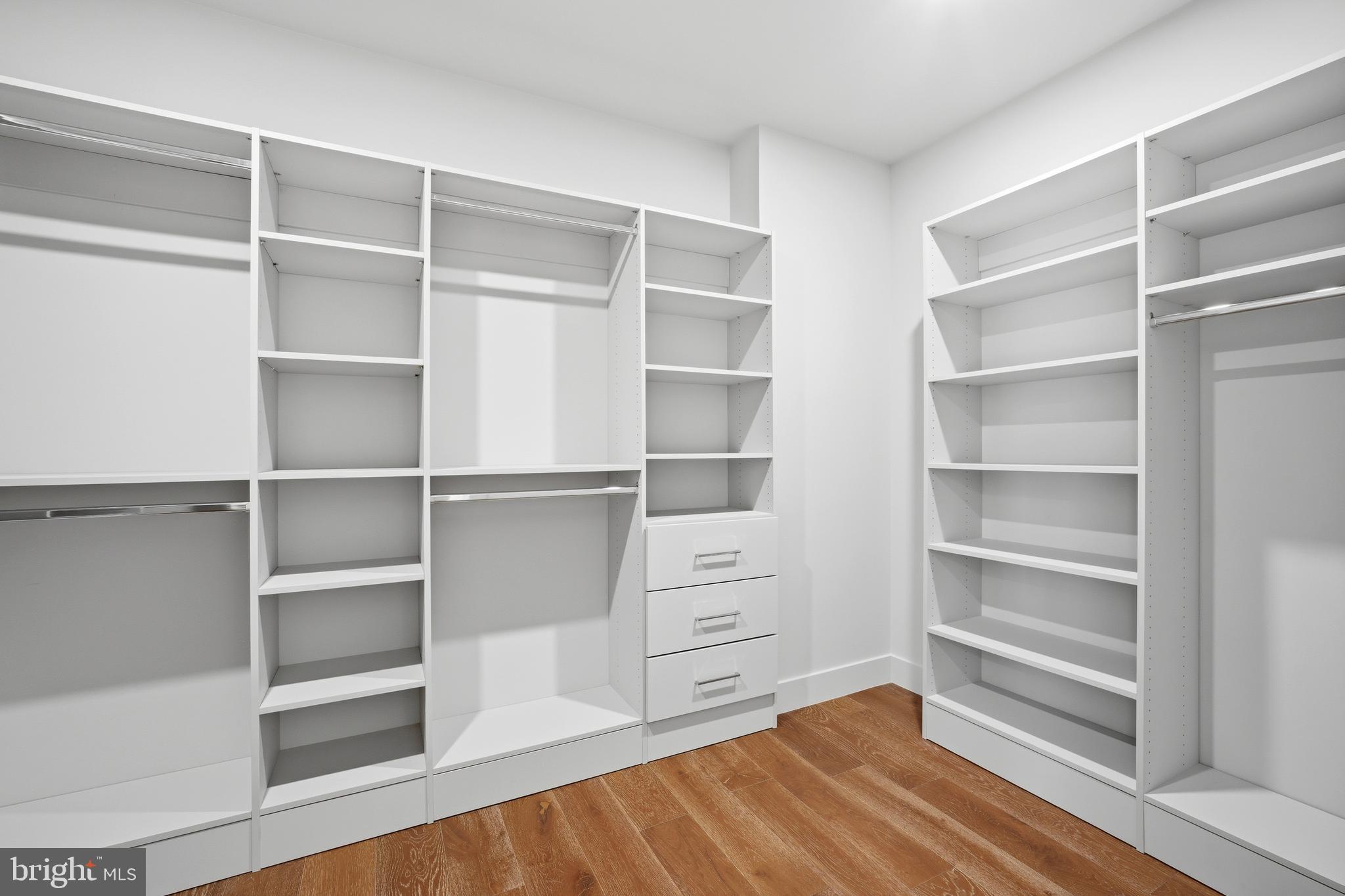 KENMORE FARMS - Residential