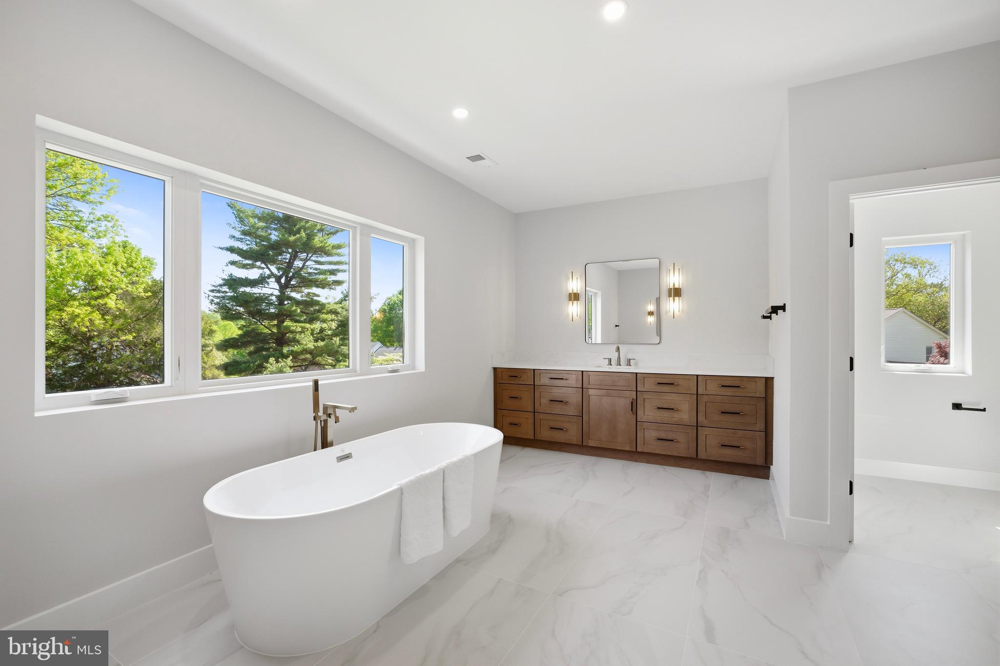 KENMORE FARMS - Residential