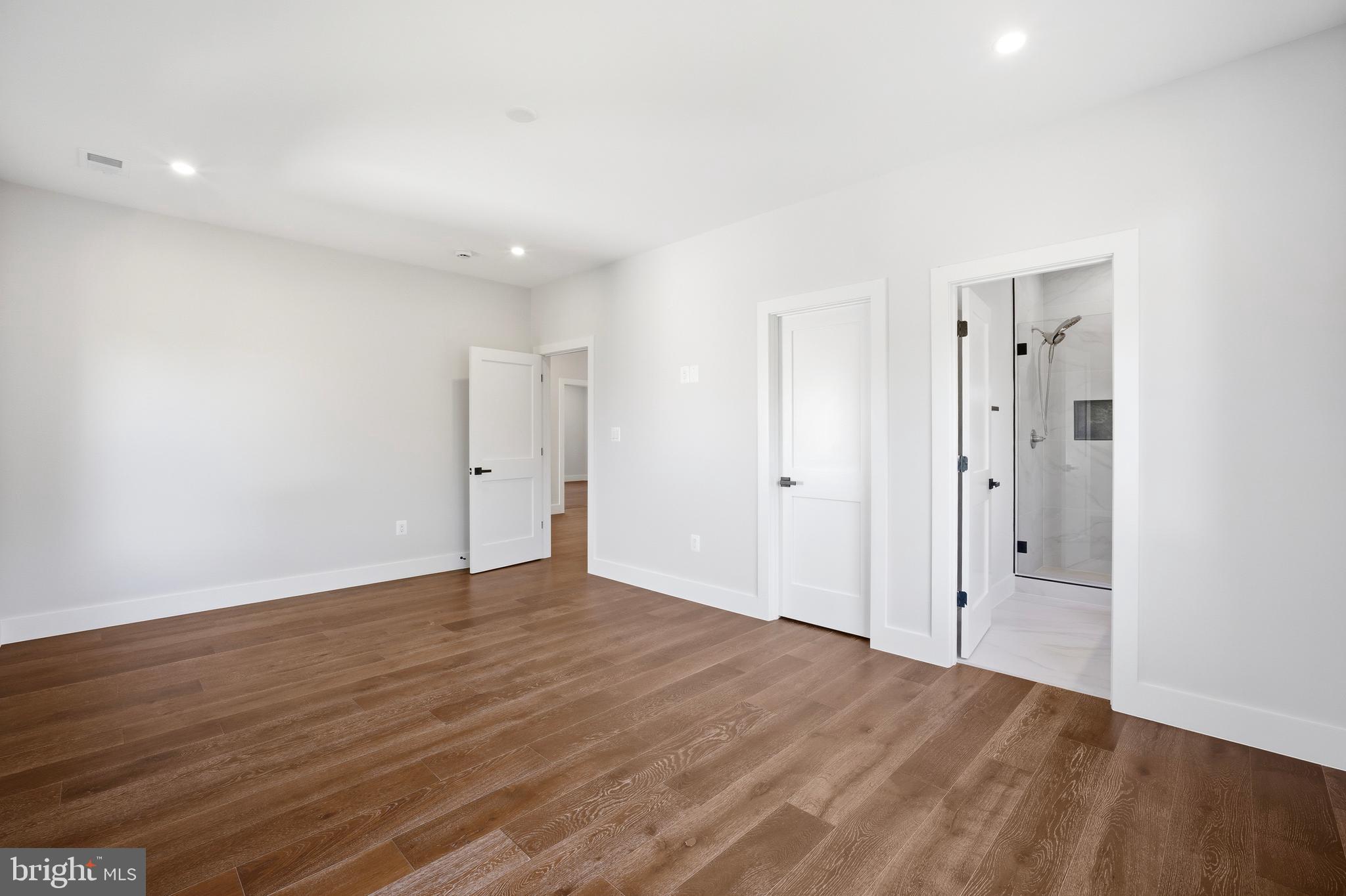 KENMORE FARMS - Residential