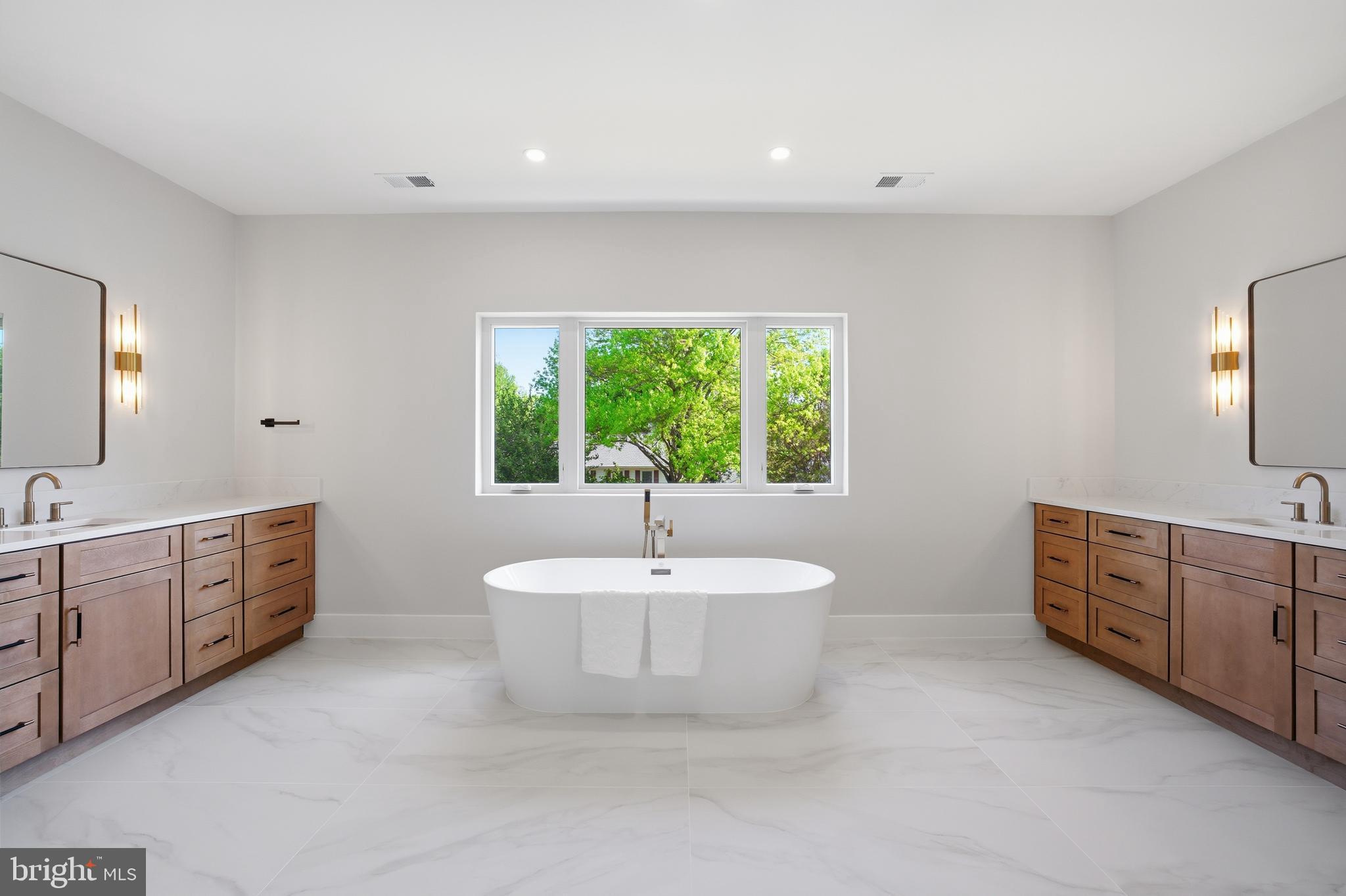 KENMORE FARMS - Residential