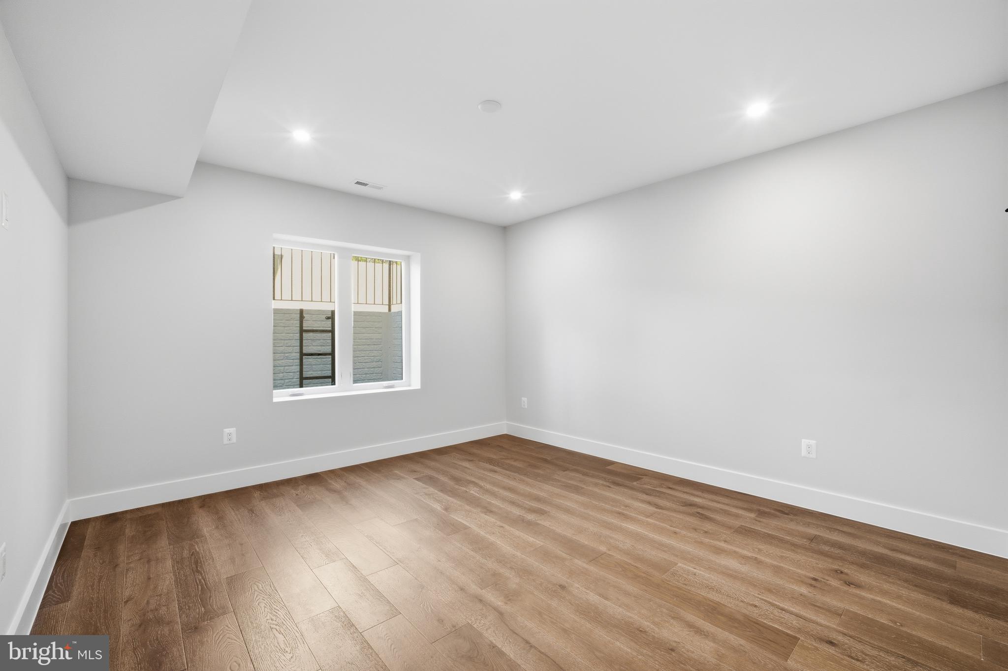 KENMORE FARMS - Residential