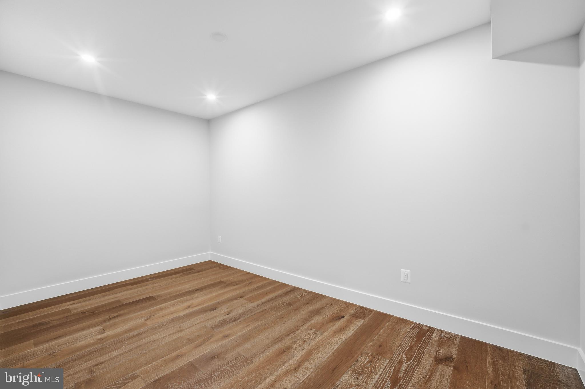 KENMORE FARMS - Residential