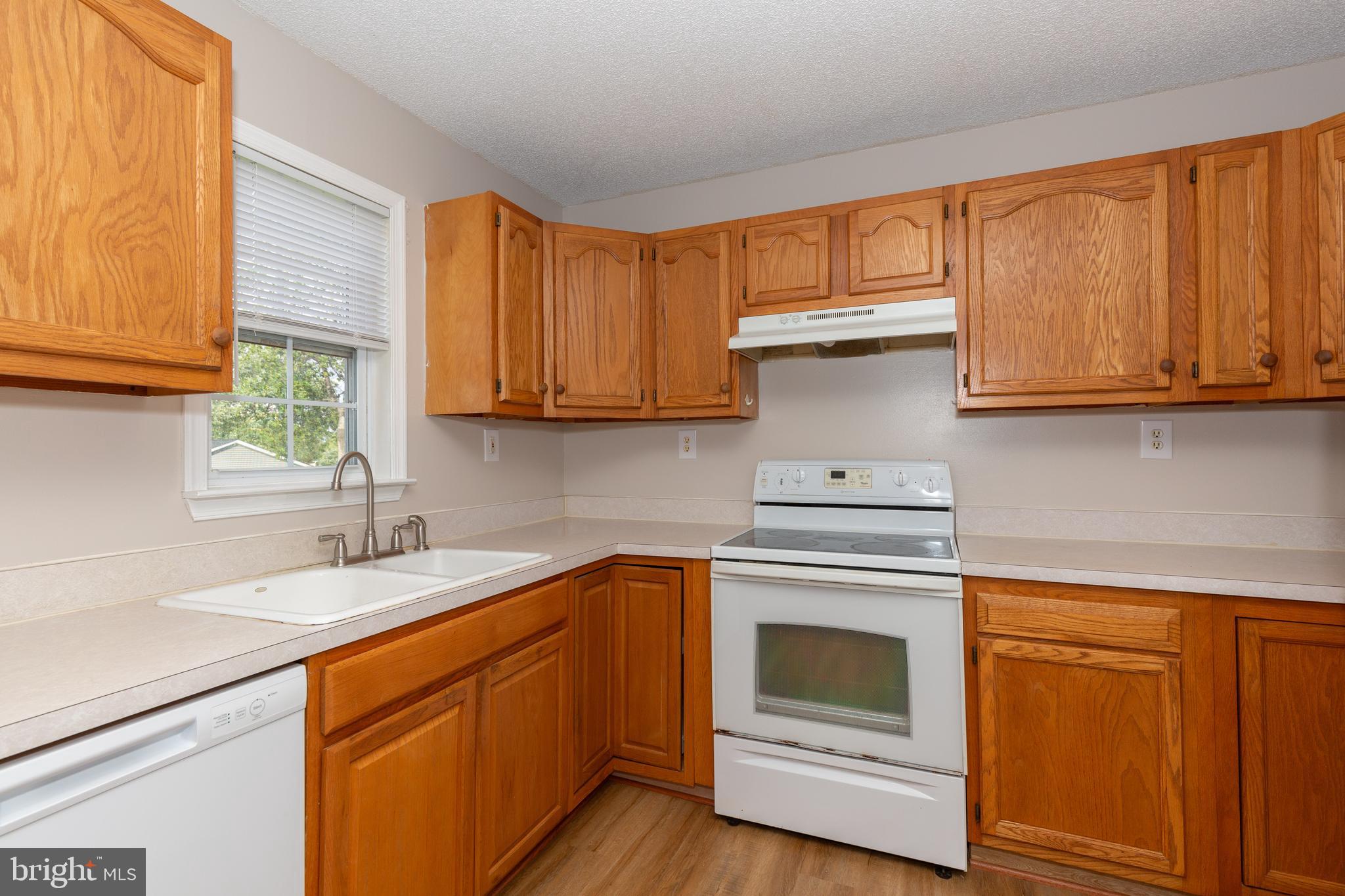 NADENBOUSCH HEIGHTS - Residential Lease