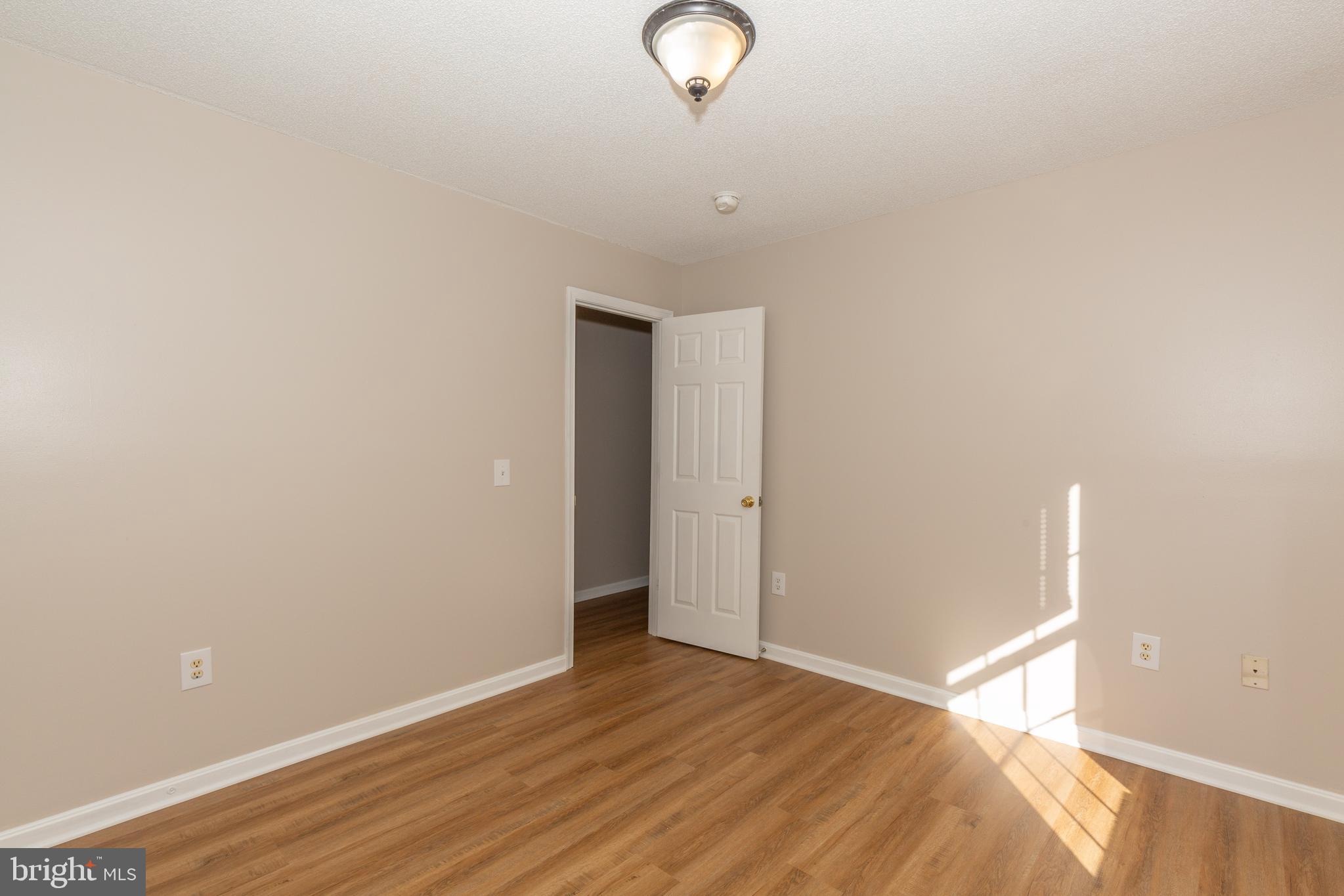 NADENBOUSCH HEIGHTS - Residential Lease