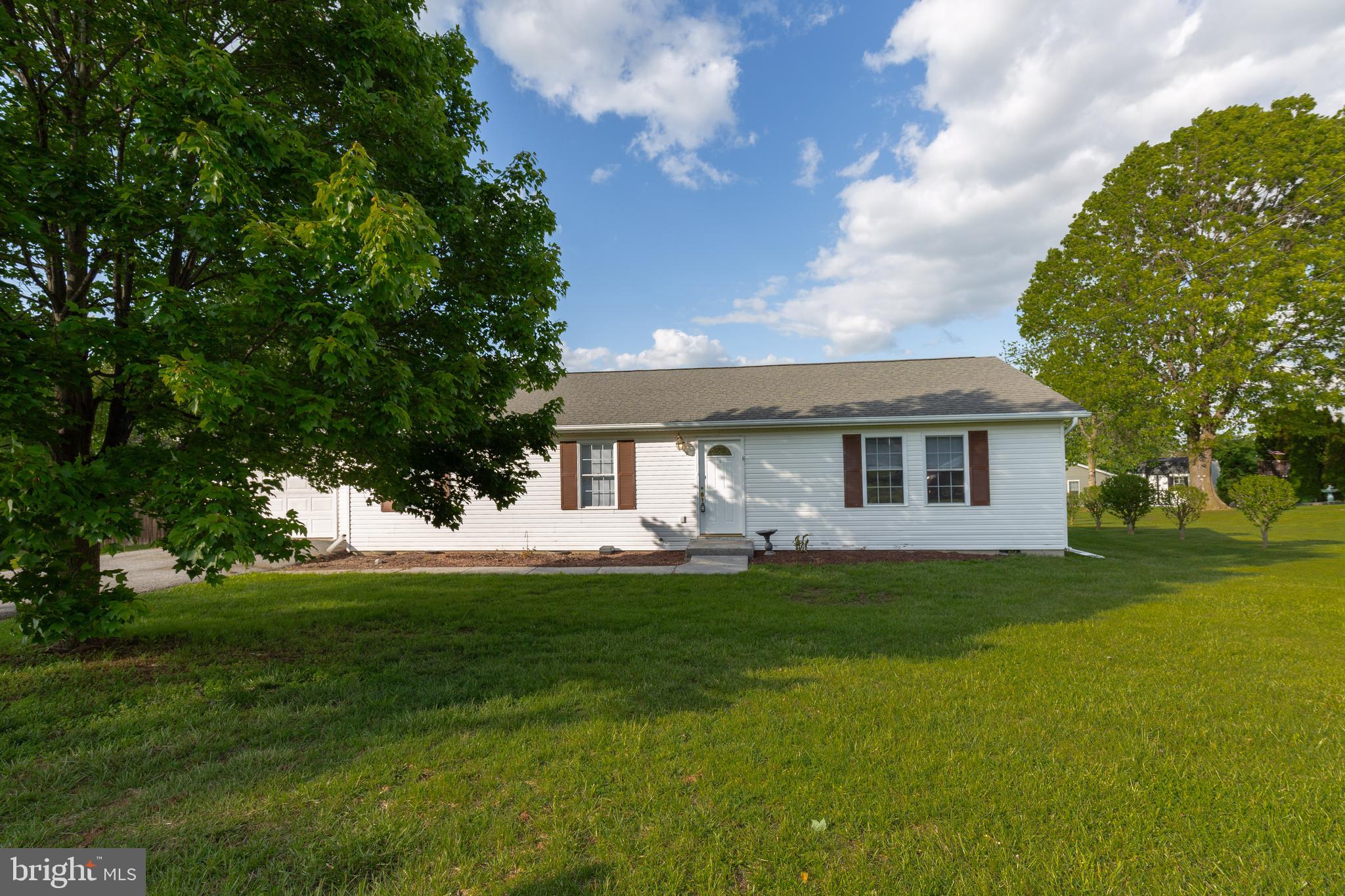 NADENBOUSCH HEIGHTS - Residential Lease