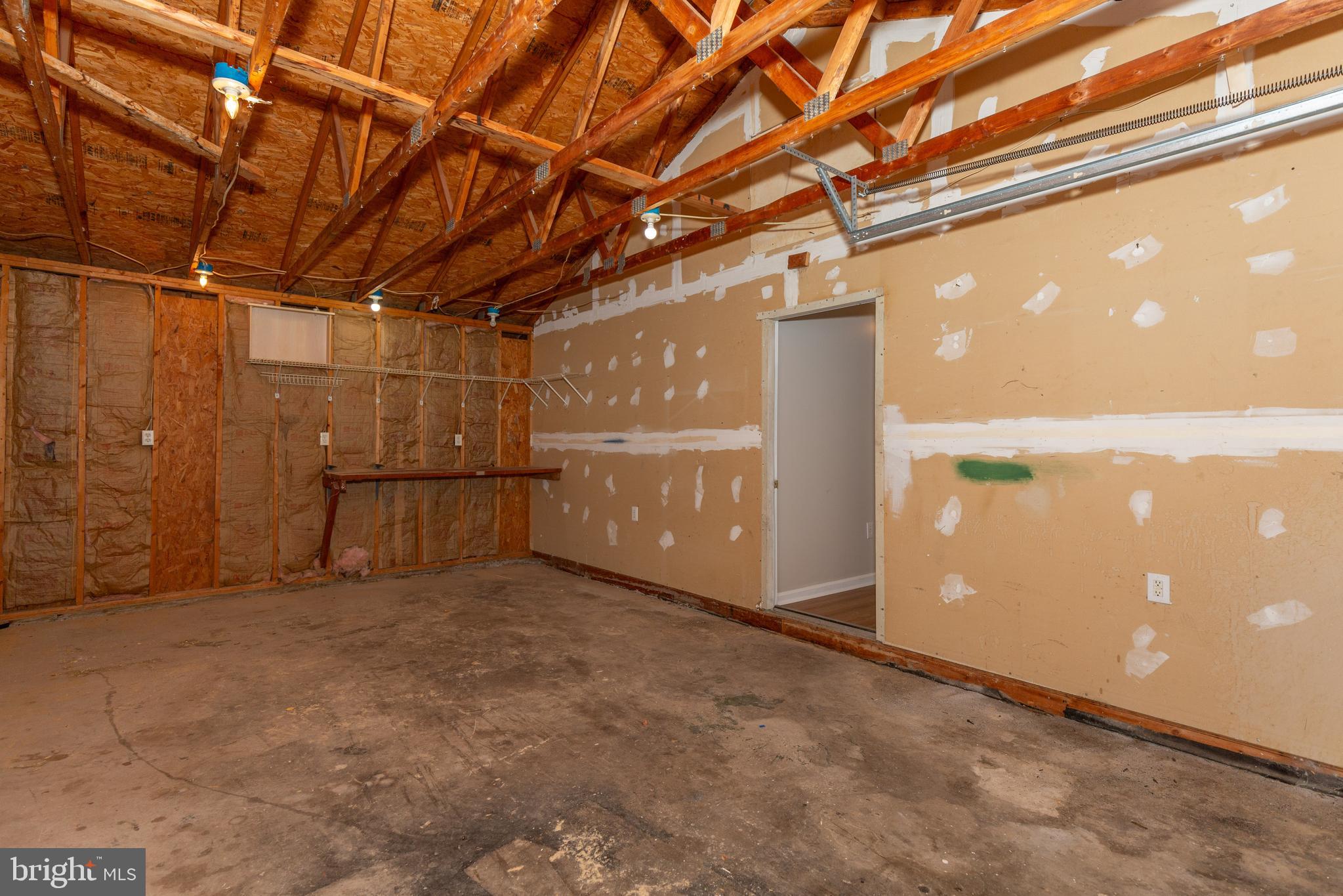 NADENBOUSCH HEIGHTS - Residential Lease