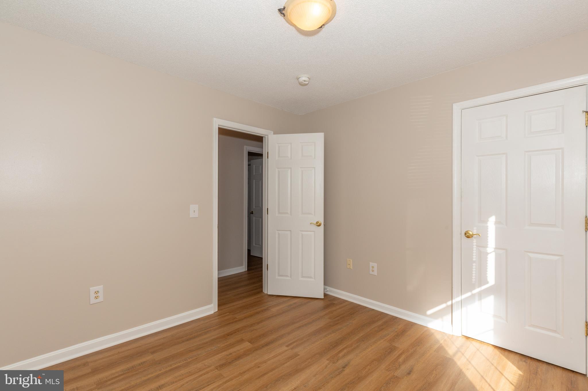 NADENBOUSCH HEIGHTS - Residential Lease