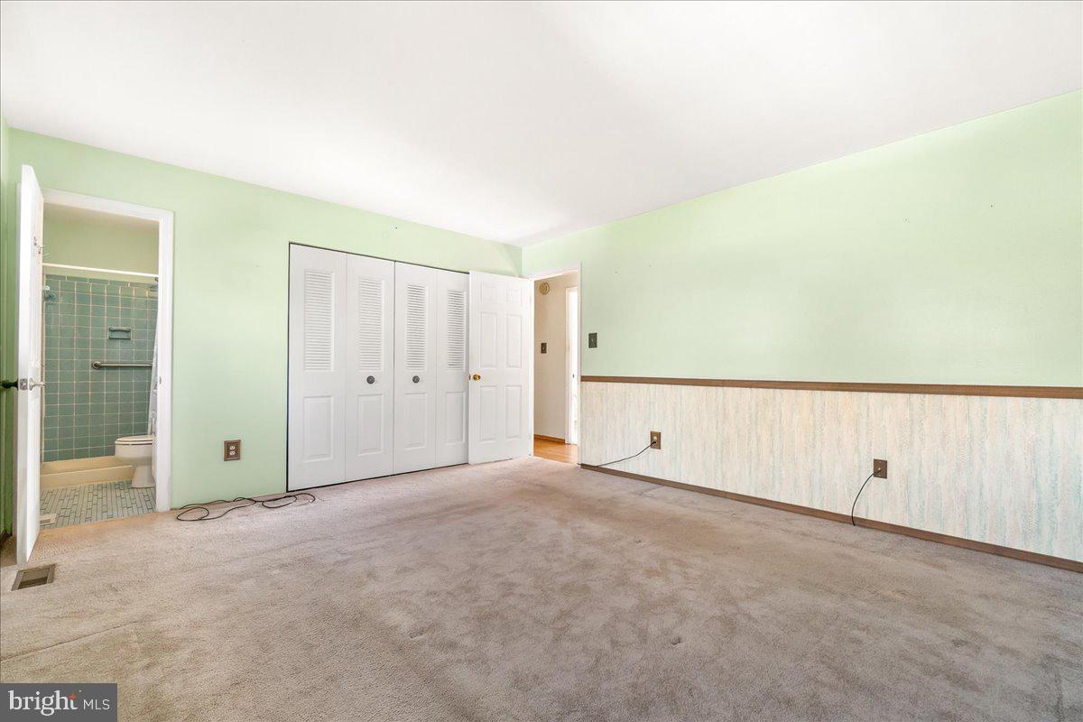 HILLCREST ORCHARDS - Residential