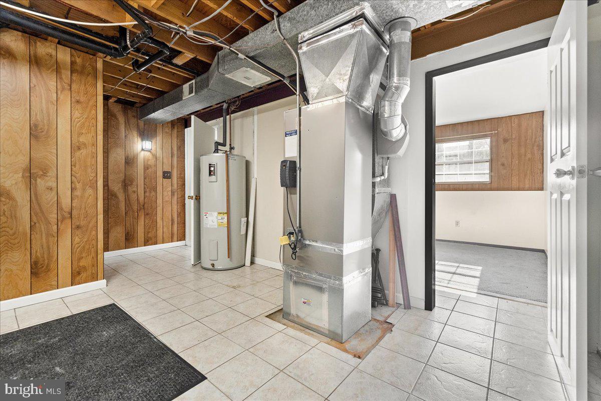 HILLCREST ORCHARDS - Residential