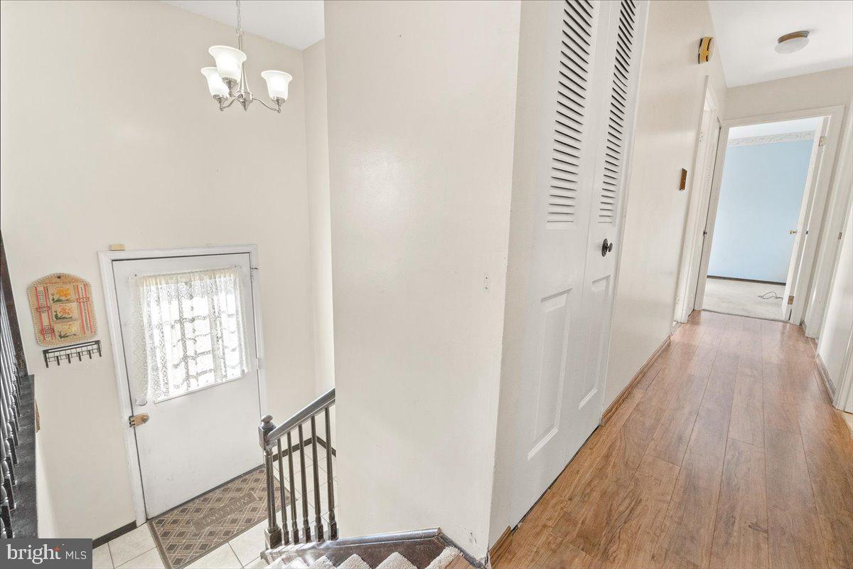 HILLCREST ORCHARDS - Residential