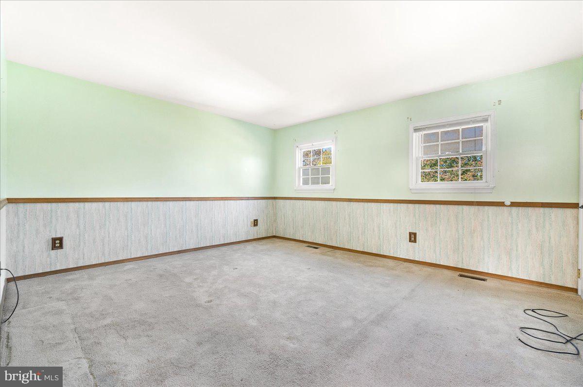 HILLCREST ORCHARDS - Residential