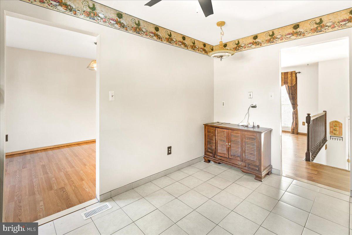 HILLCREST ORCHARDS - Residential