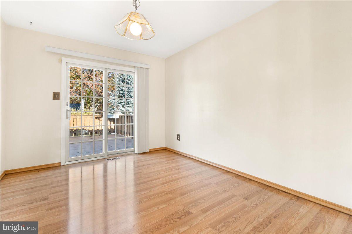 HILLCREST ORCHARDS - Residential