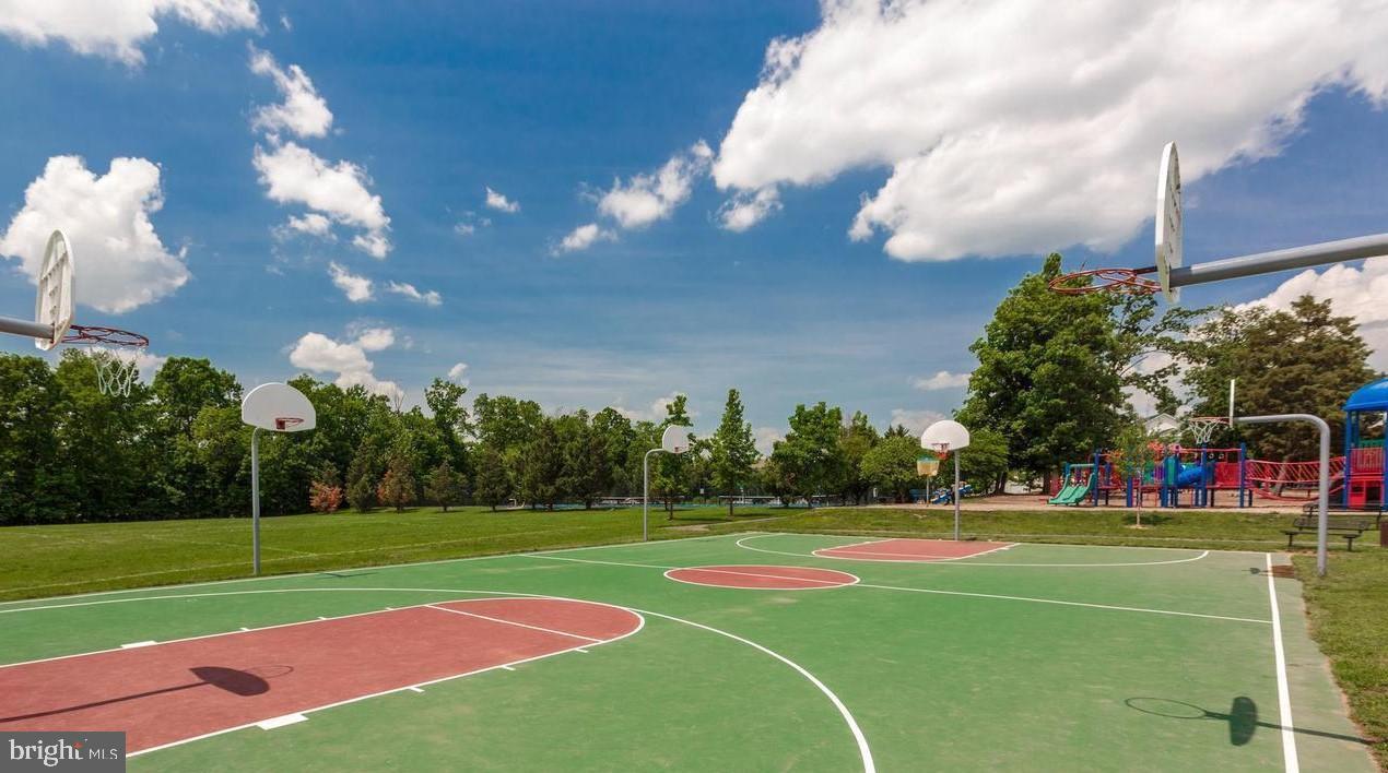 BELMONT COUNTRY CLUB - Residential