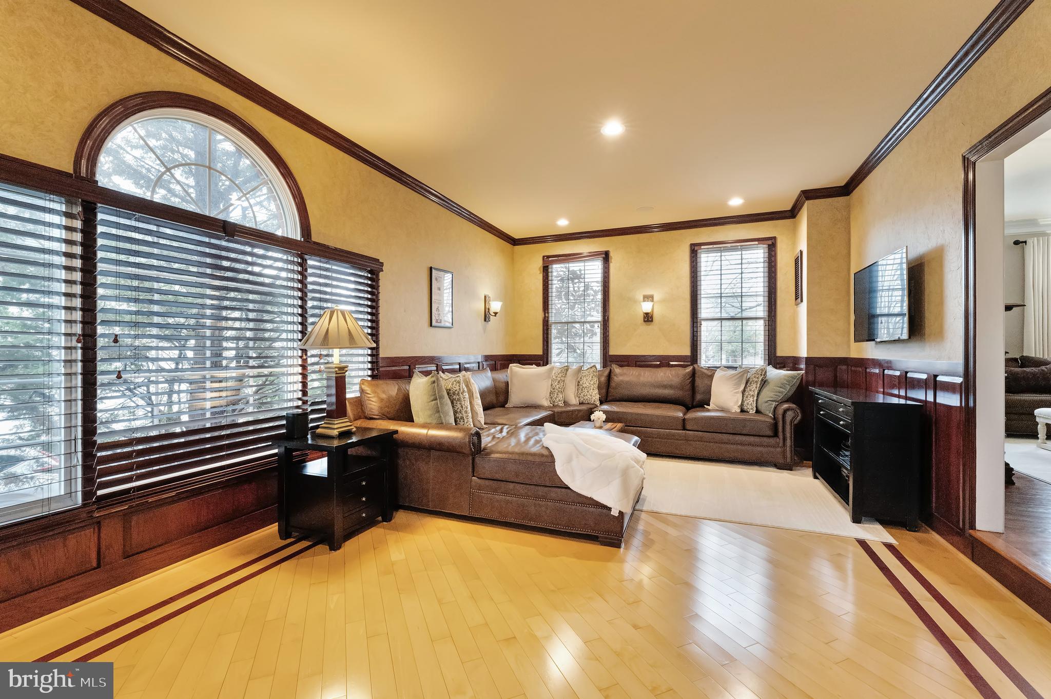 BELMONT COUNTRY CLUB - Residential