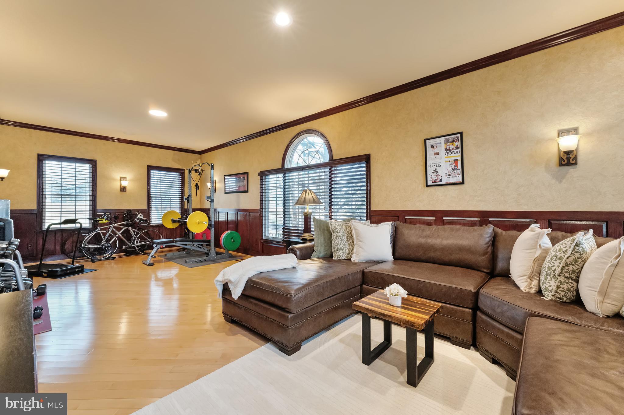 BELMONT COUNTRY CLUB - Residential