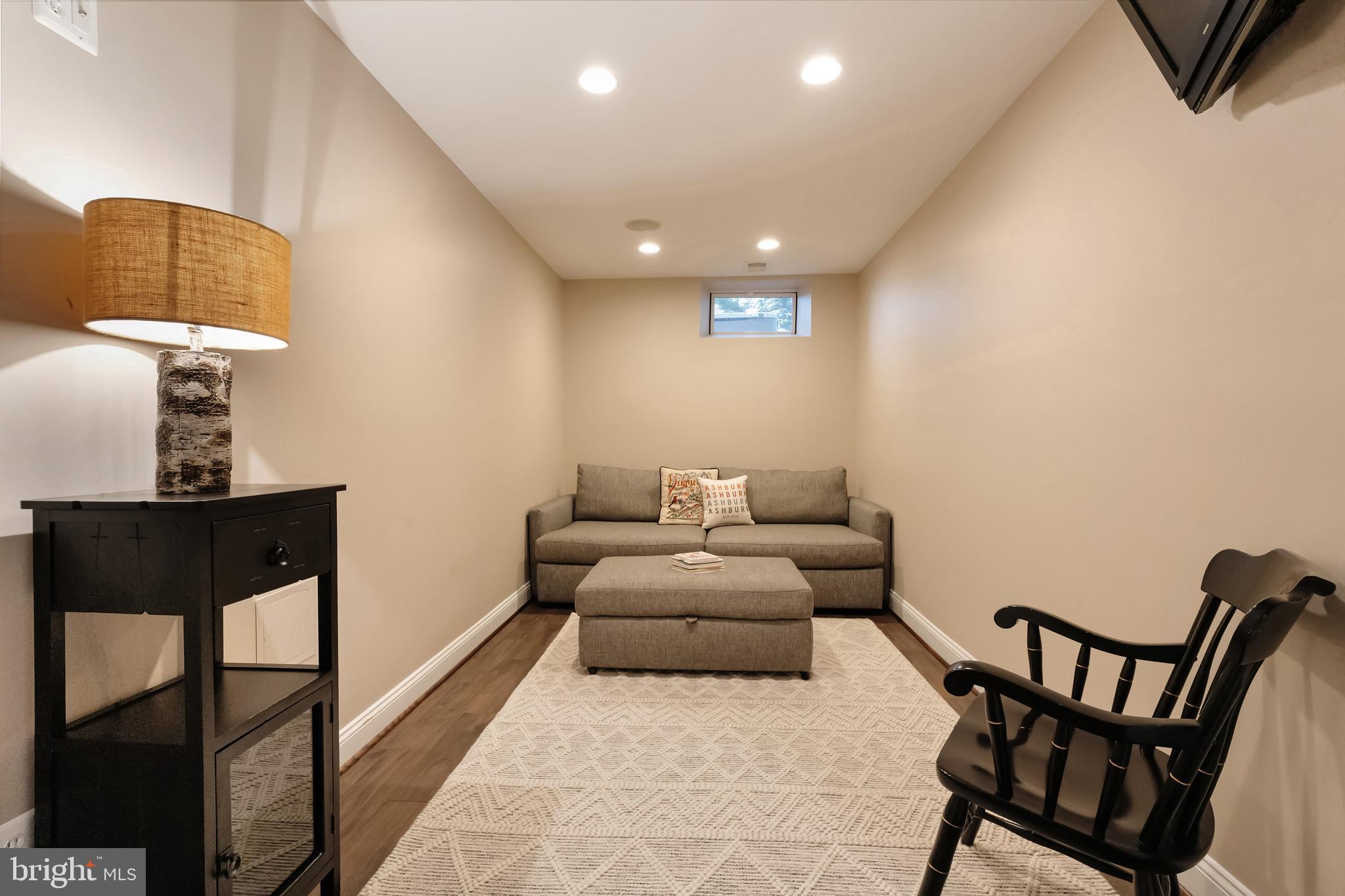 BELMONT COUNTRY CLUB - Residential