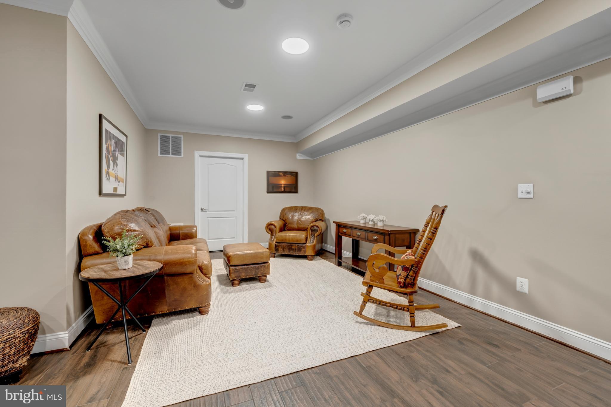 BELMONT COUNTRY CLUB - Residential