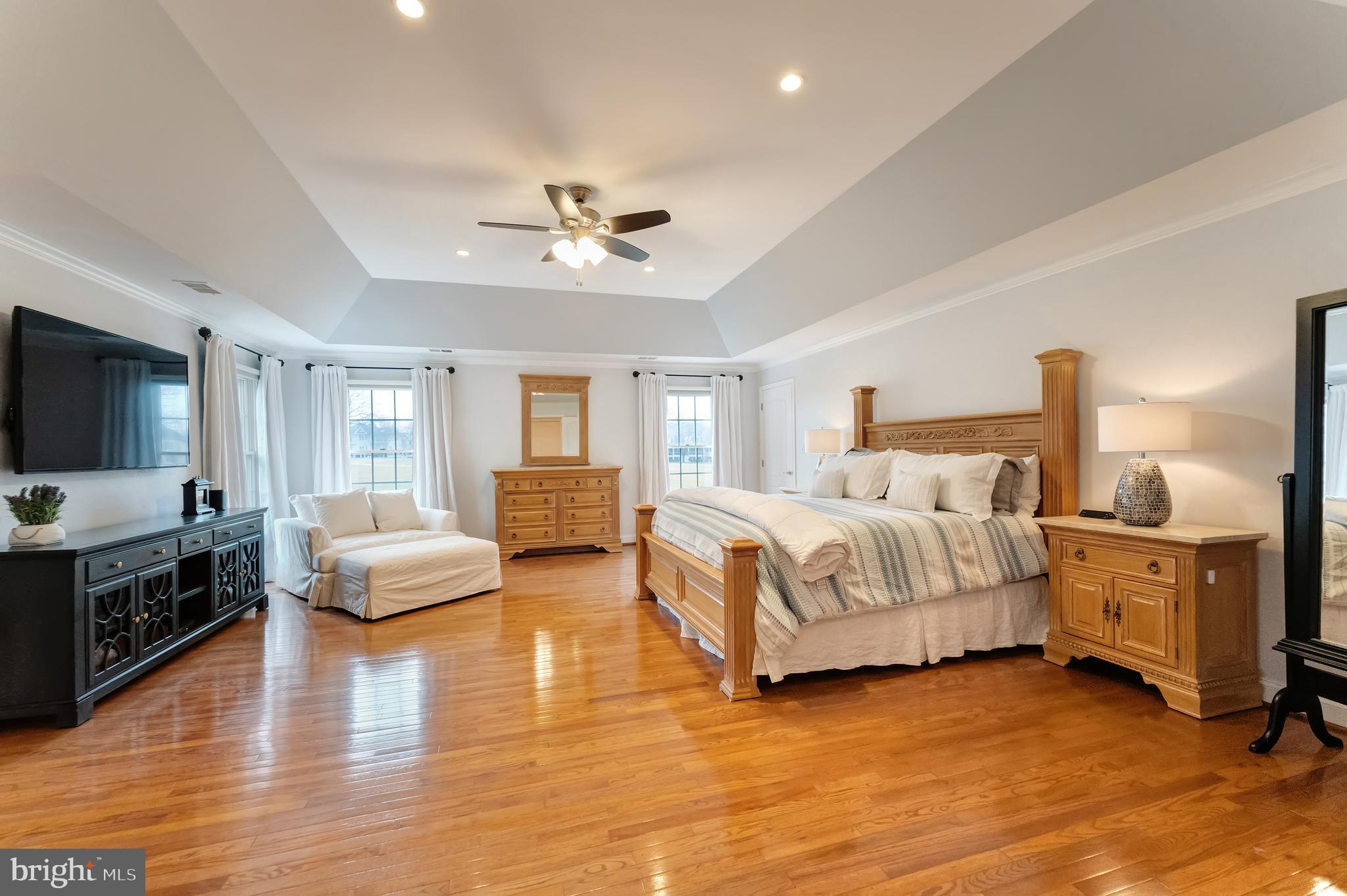 BELMONT COUNTRY CLUB - Residential