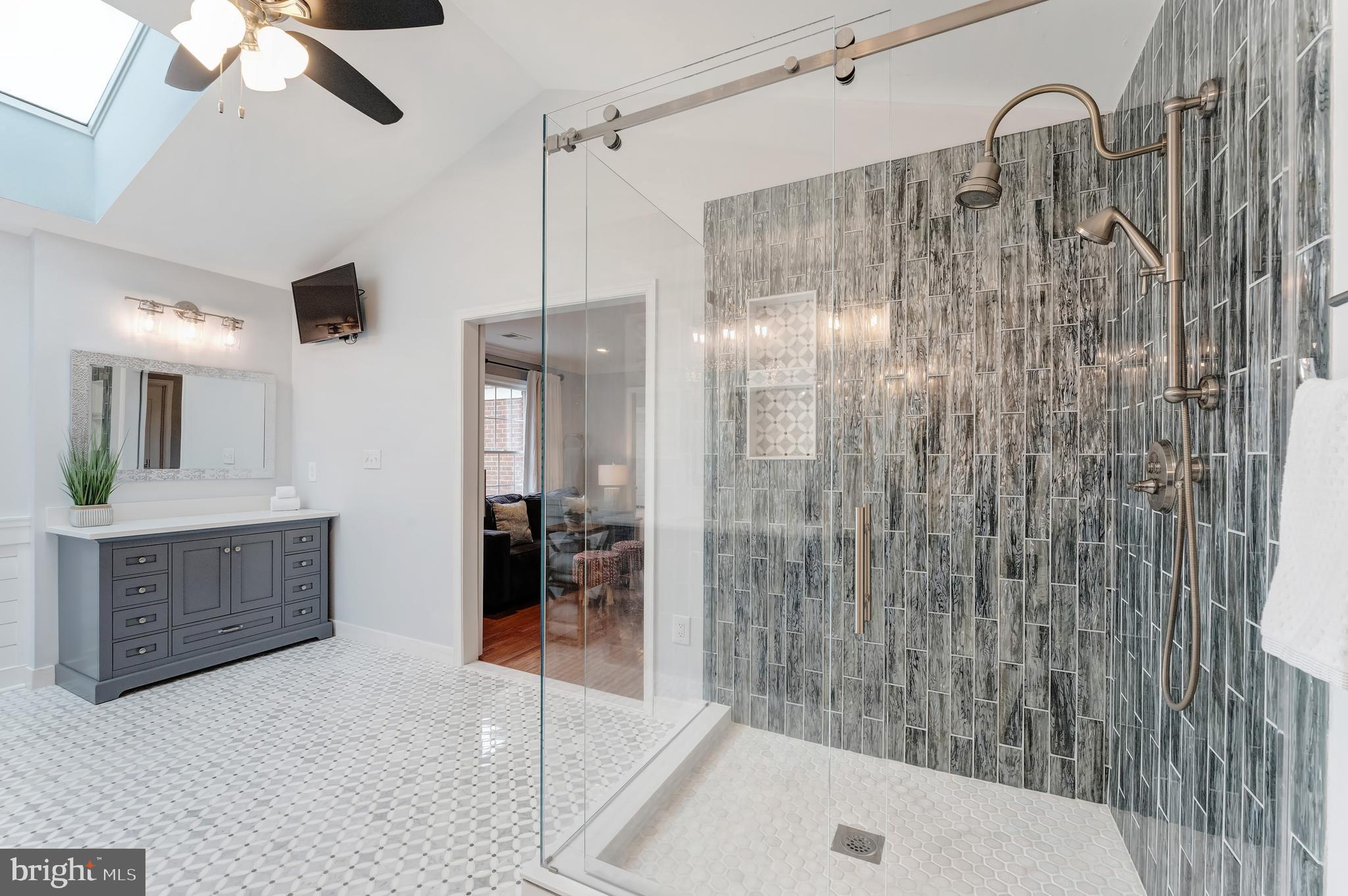 BELMONT COUNTRY CLUB - Residential