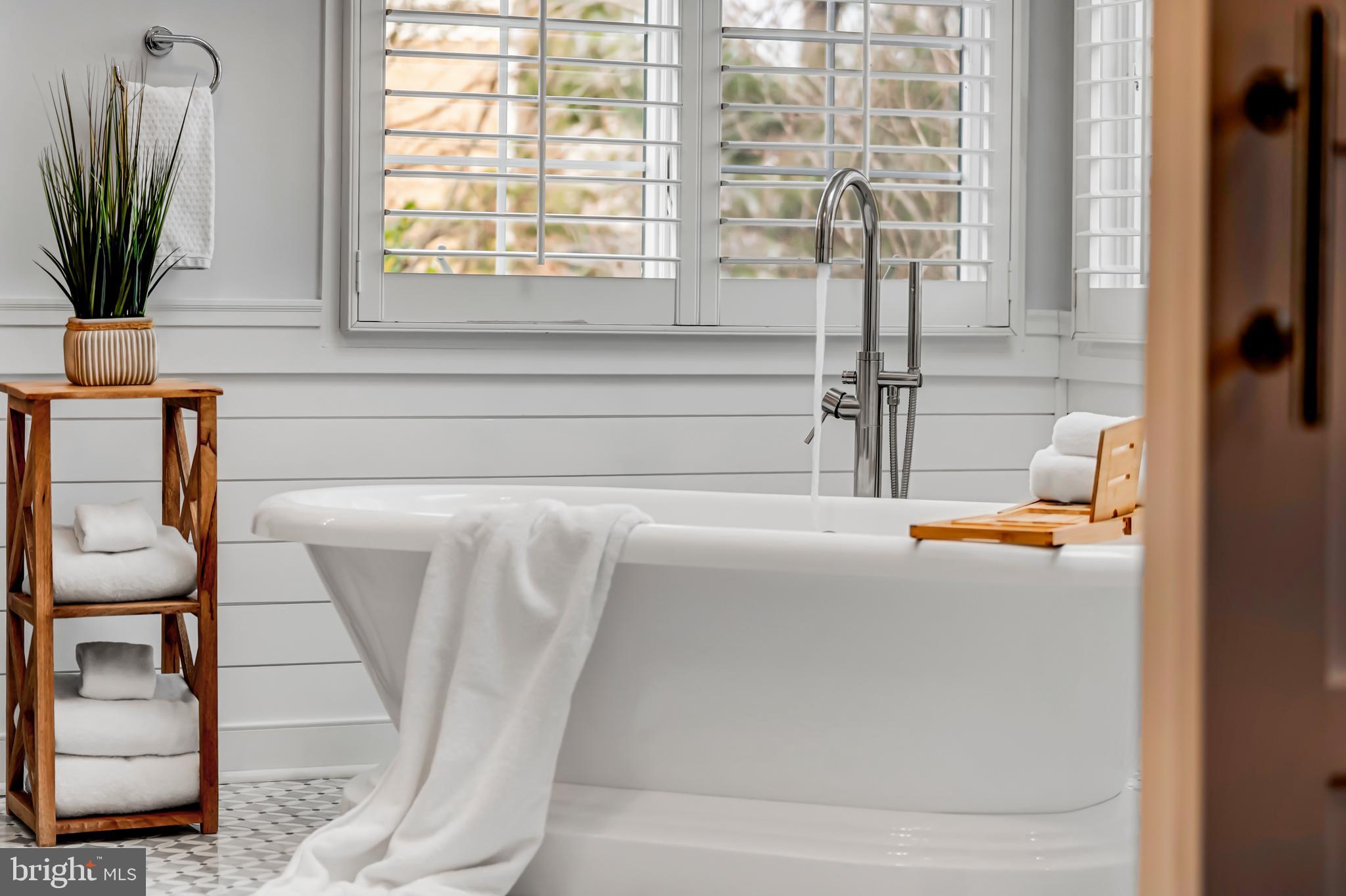 BELMONT COUNTRY CLUB - Residential