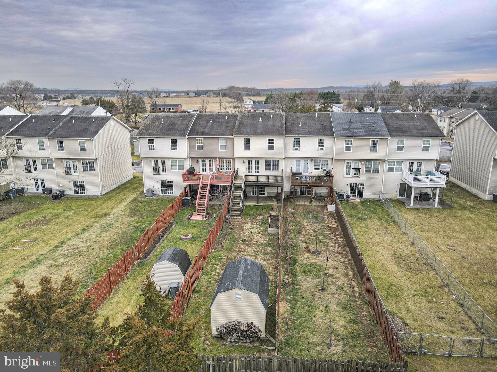 SPRING HILL - Residential