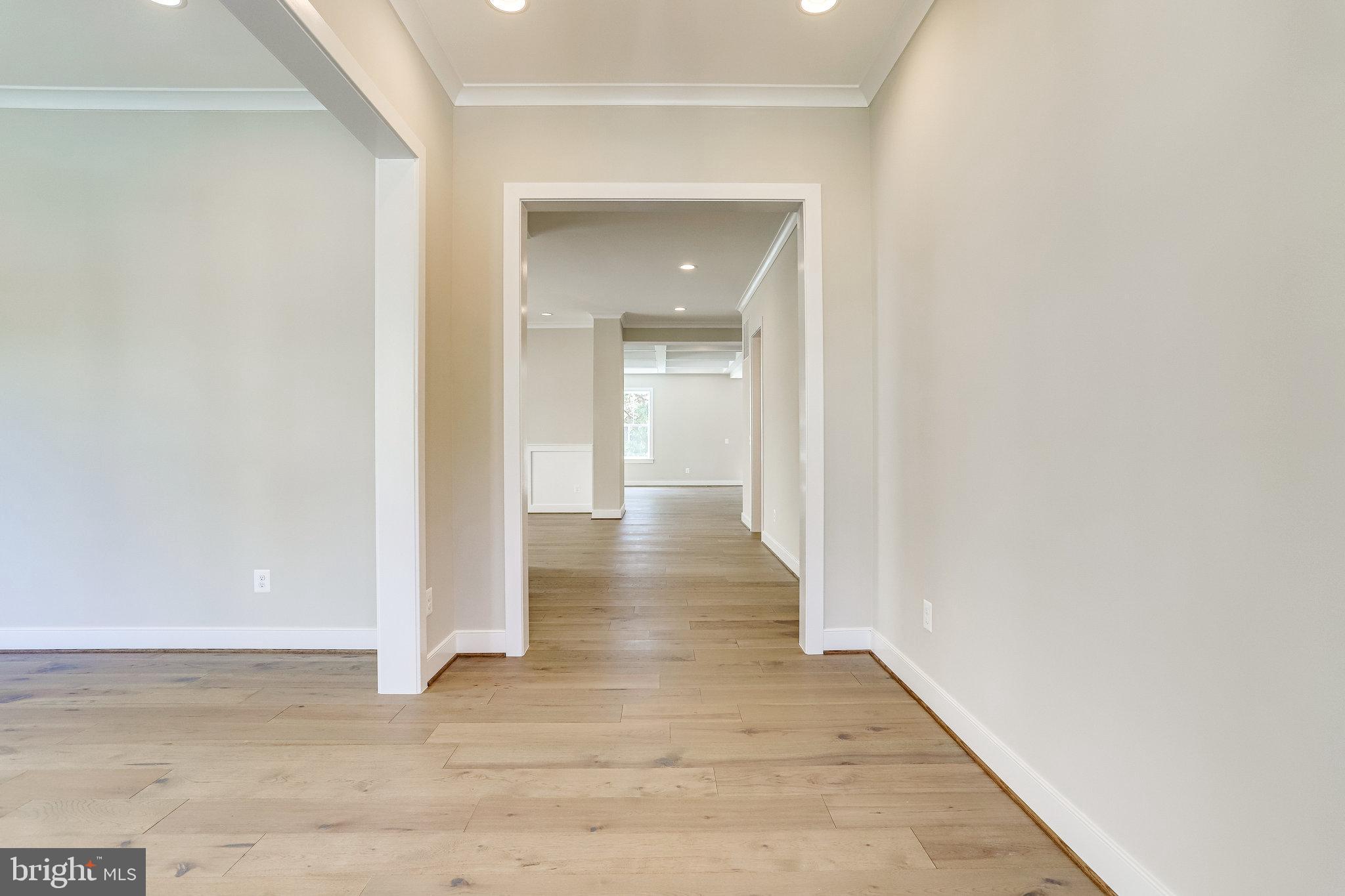 WEST VIENNA WOODS - Residential