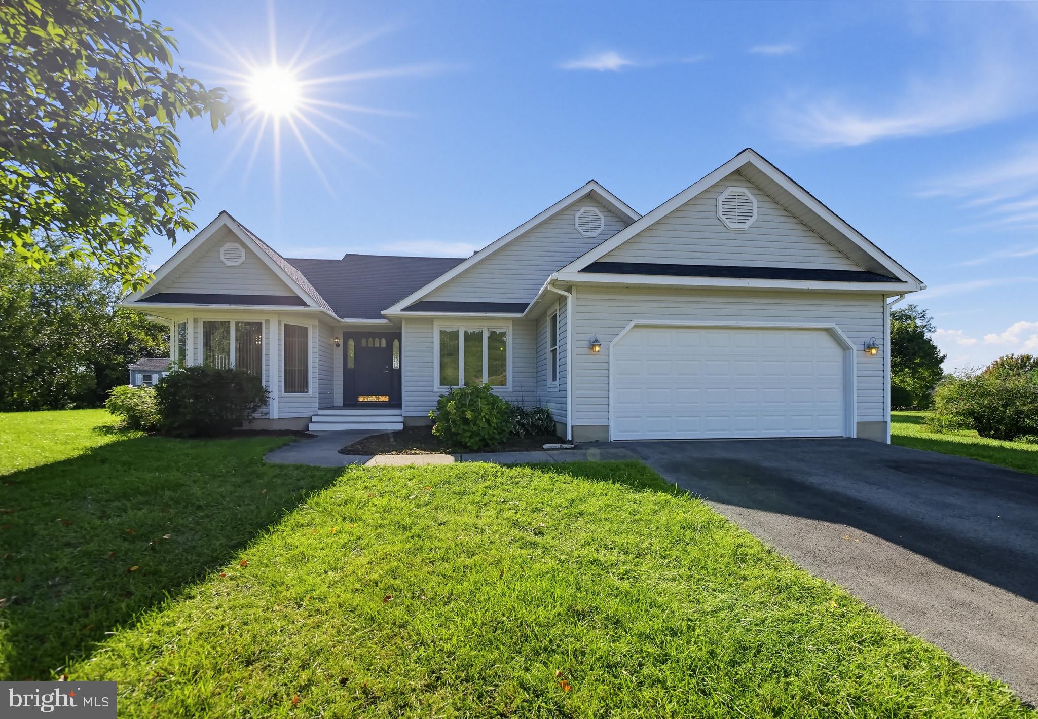 127 MONARCH COURT