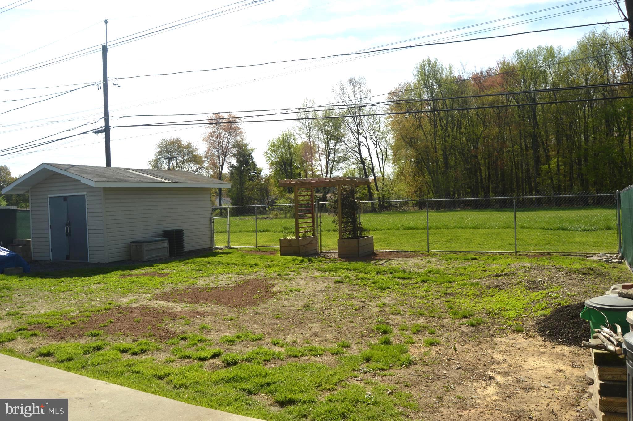 LAUREL BEND - Residential