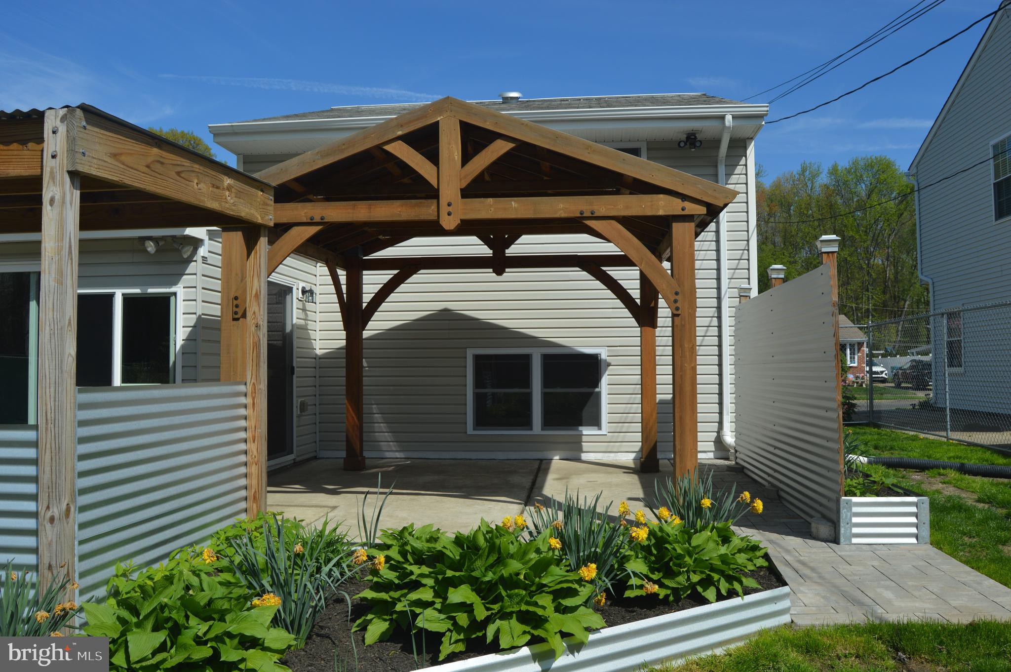 LAUREL BEND - Residential