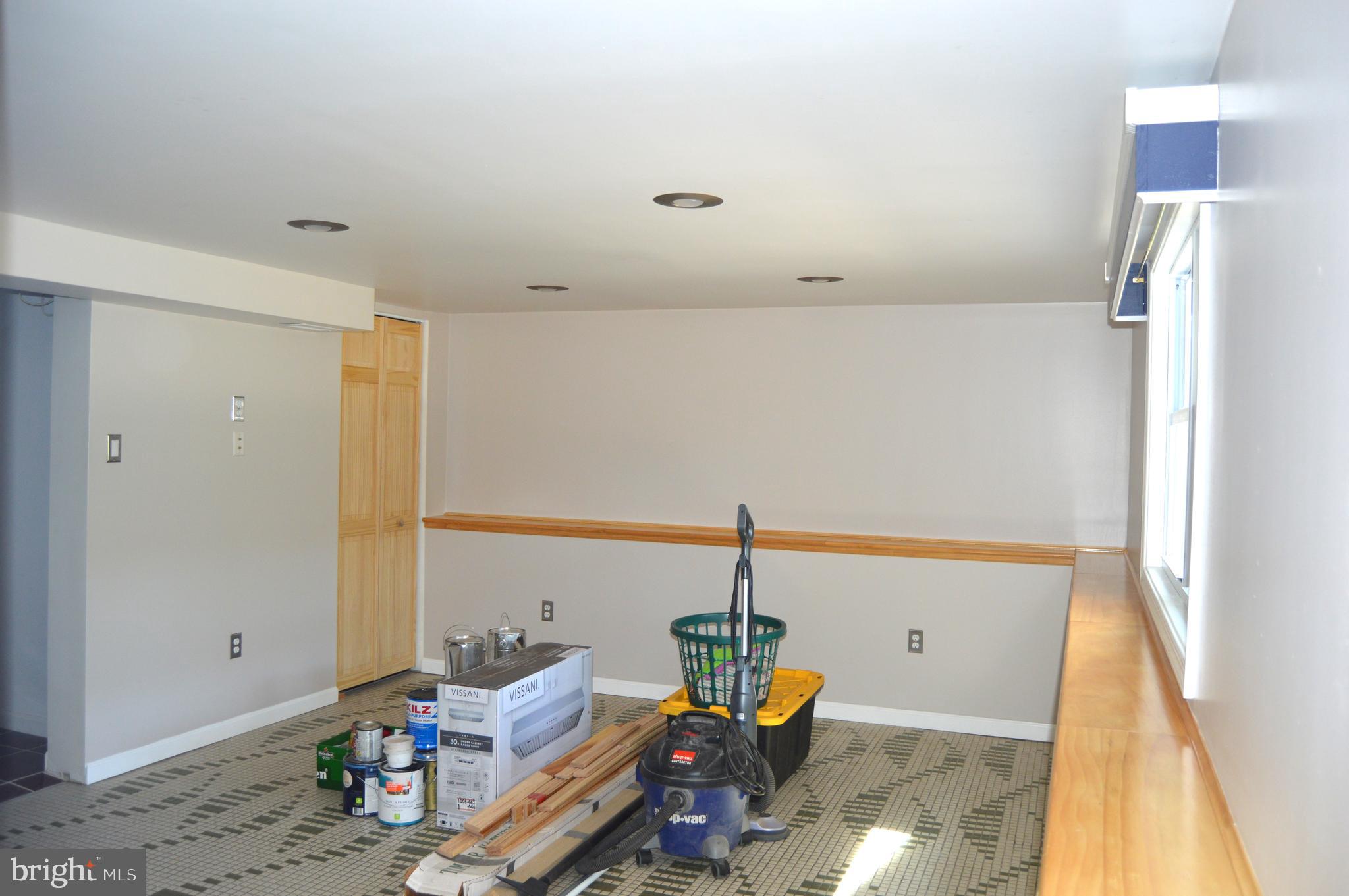 LAUREL BEND - Residential