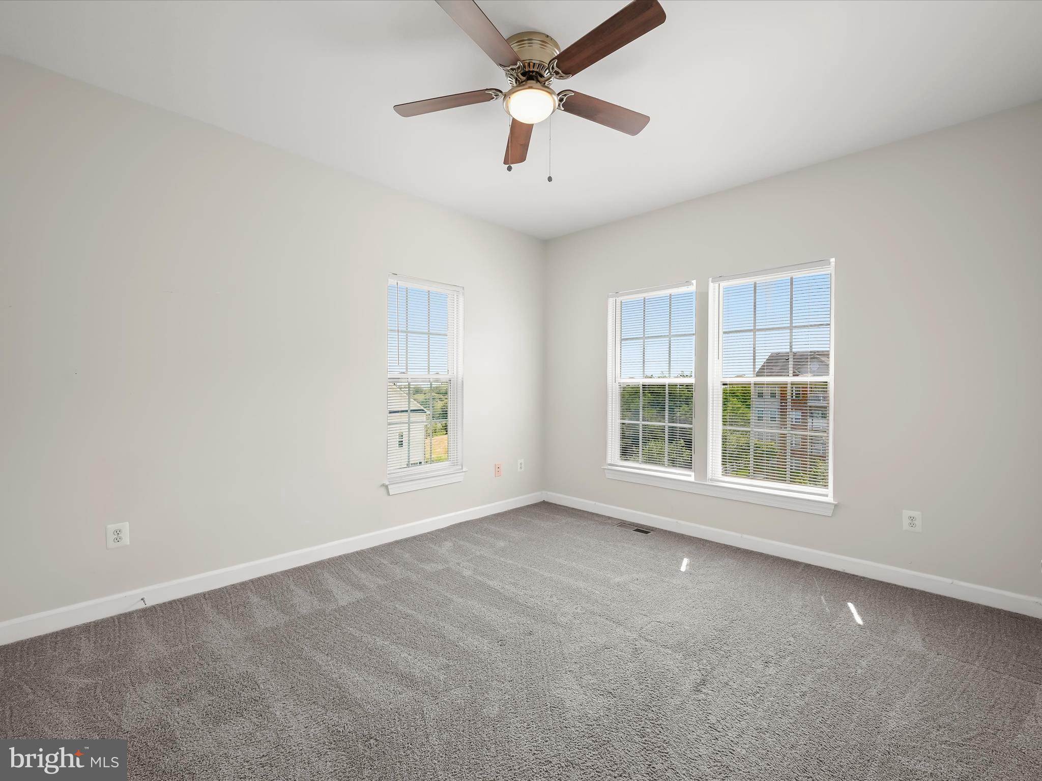 ELKRIDGE CROSSING - Residential