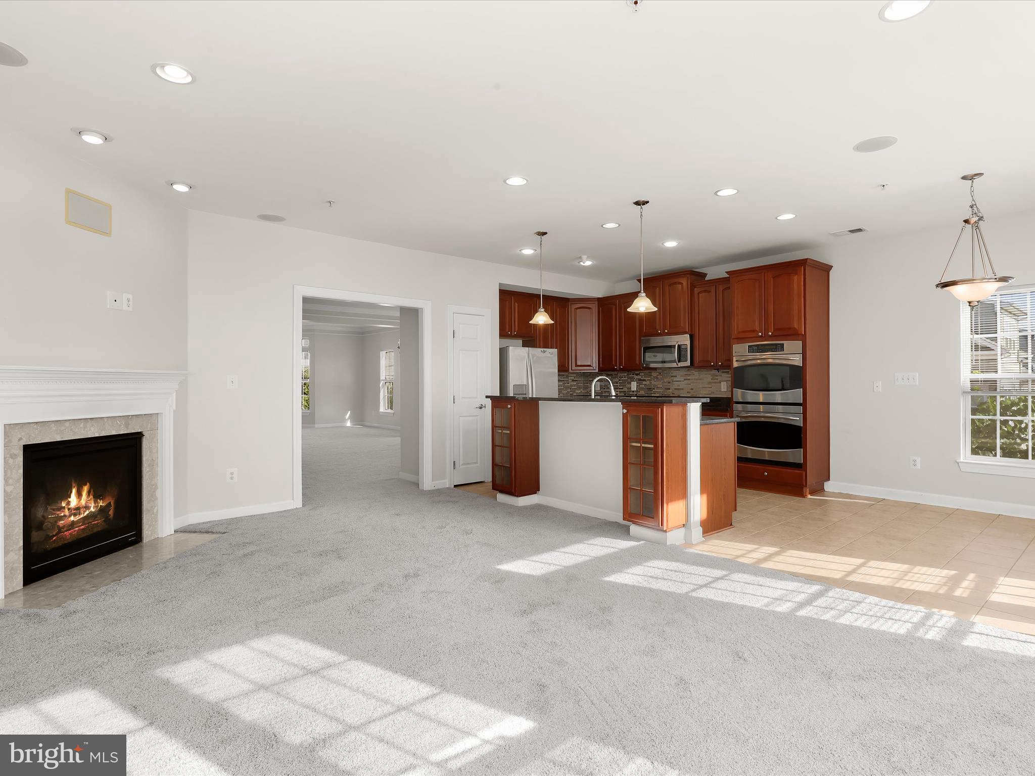 ELKRIDGE CROSSING - Residential