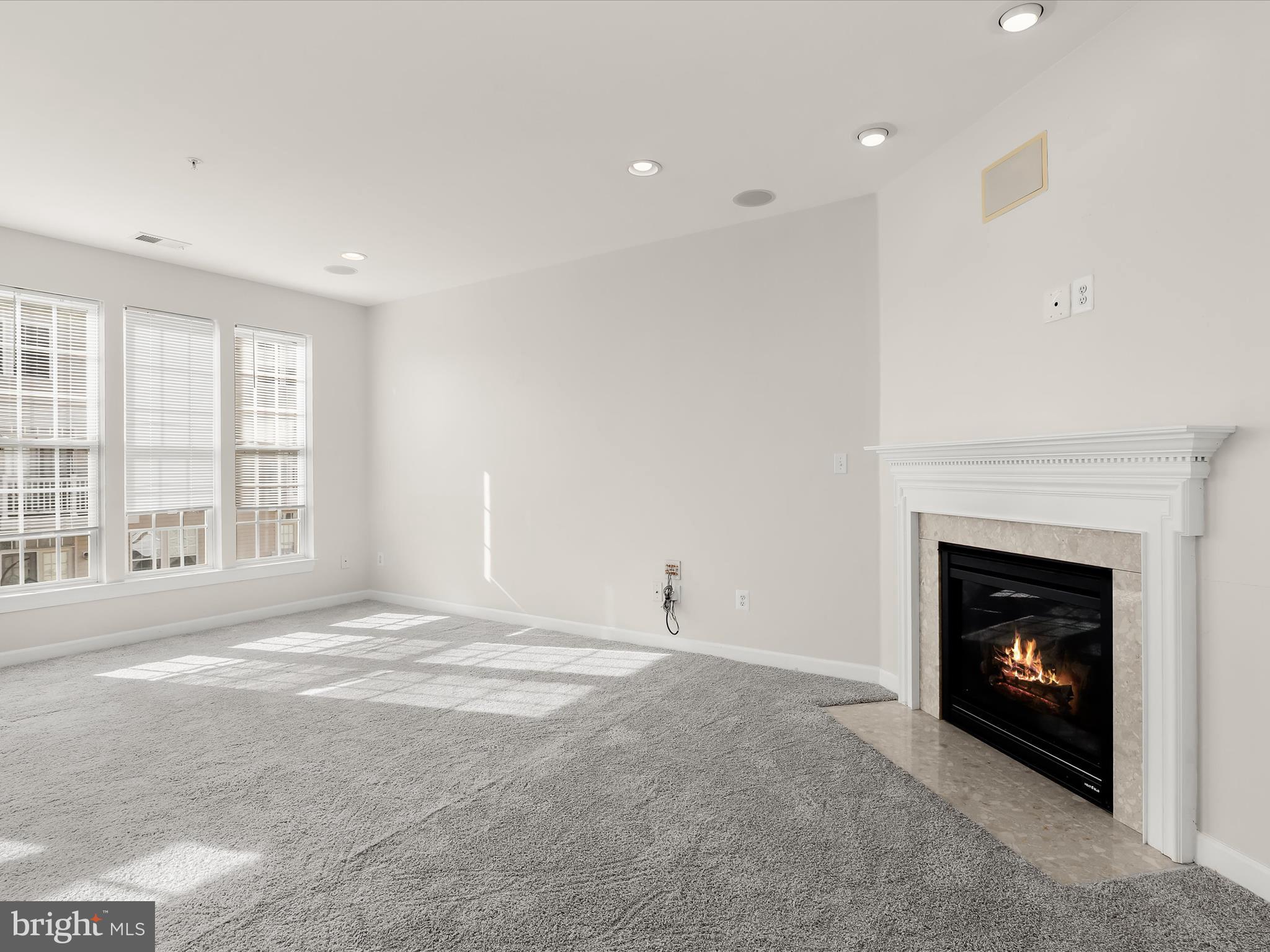 ELKRIDGE CROSSING - Residential