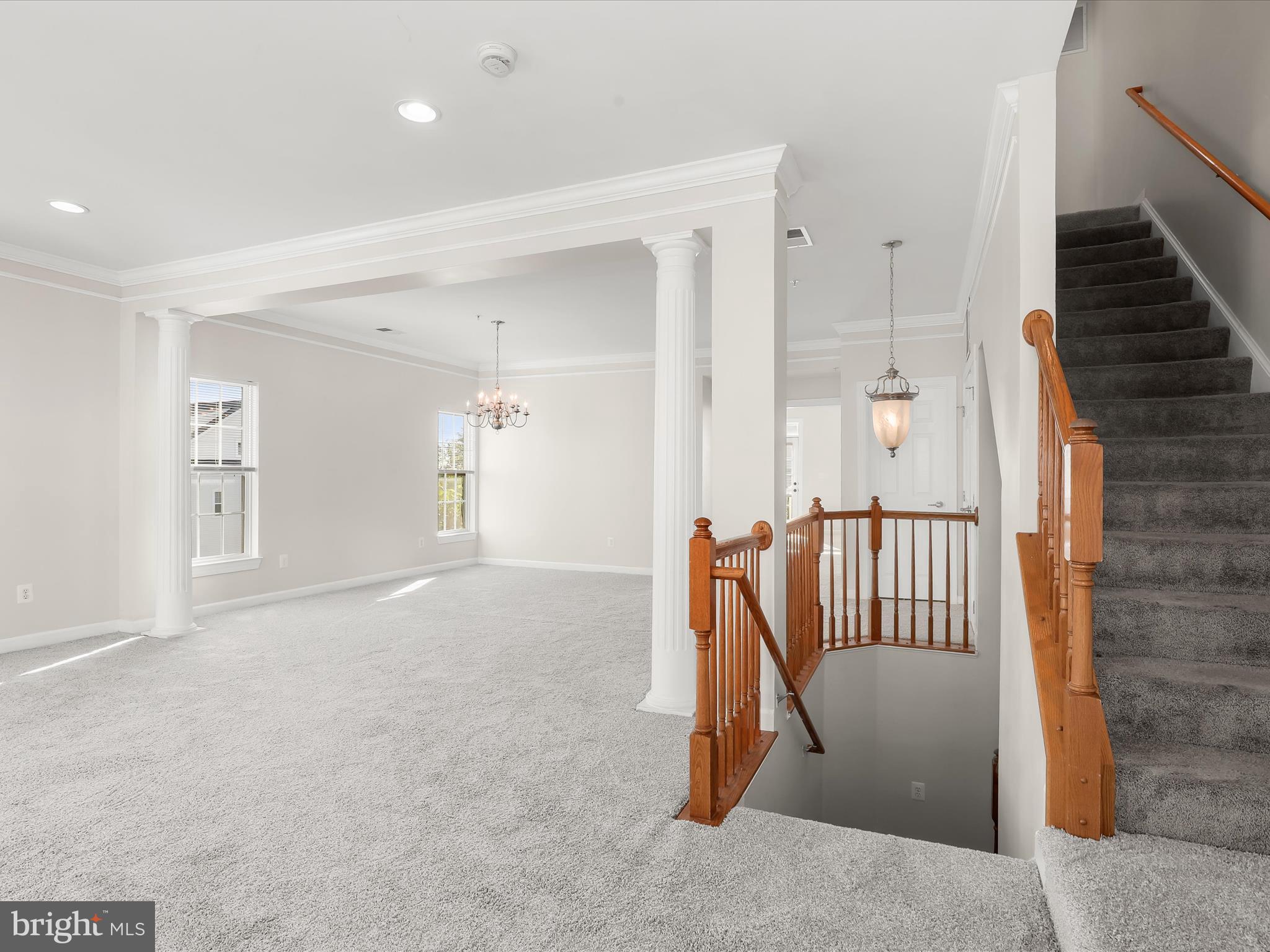 ELKRIDGE CROSSING - Residential