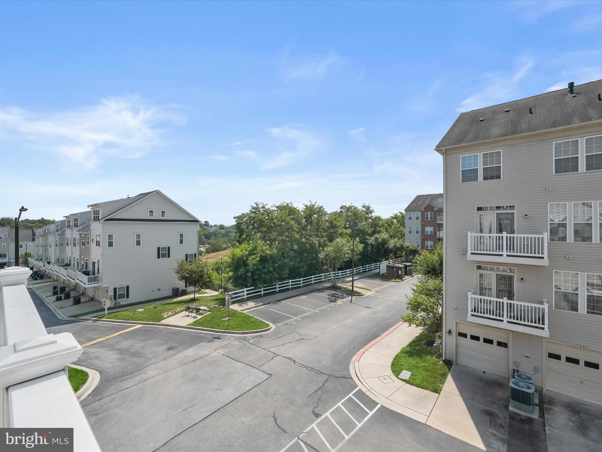 ELKRIDGE CROSSING - Residential