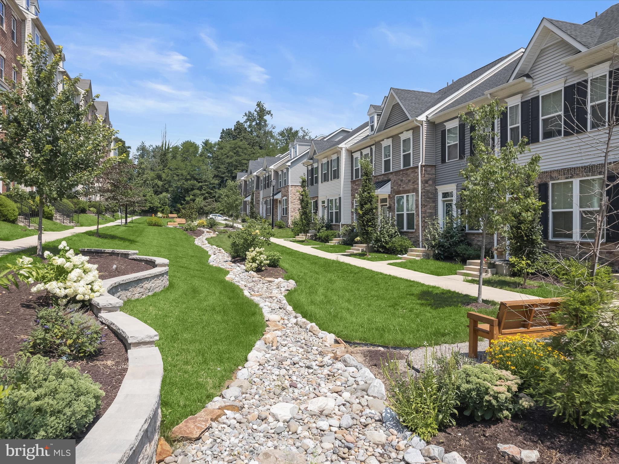 ELKRIDGE CROSSING - Residential