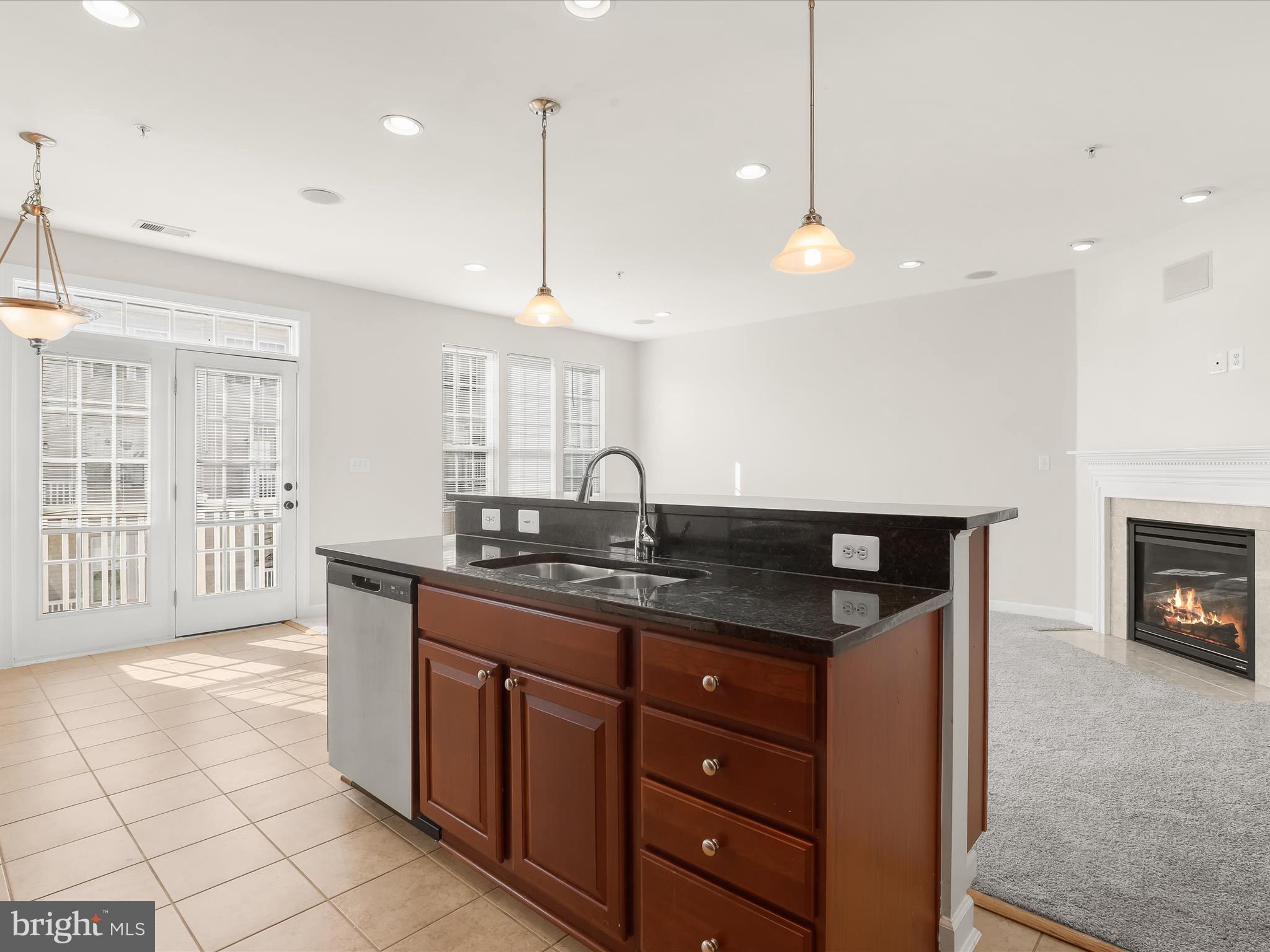 ELKRIDGE CROSSING - Residential