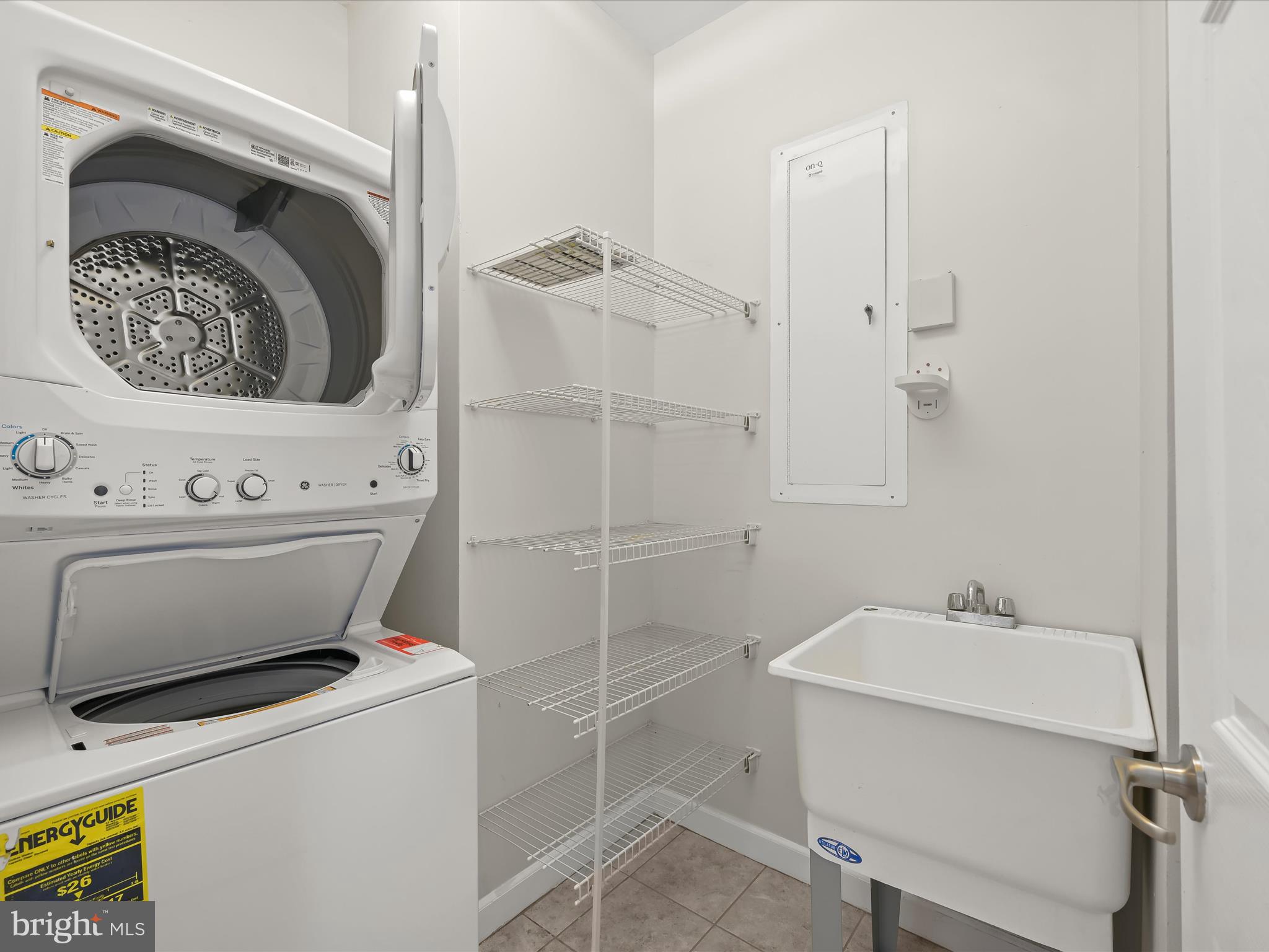 ELKRIDGE CROSSING - Residential