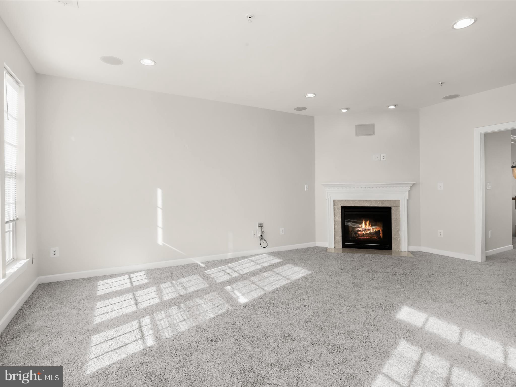 ELKRIDGE CROSSING - Residential